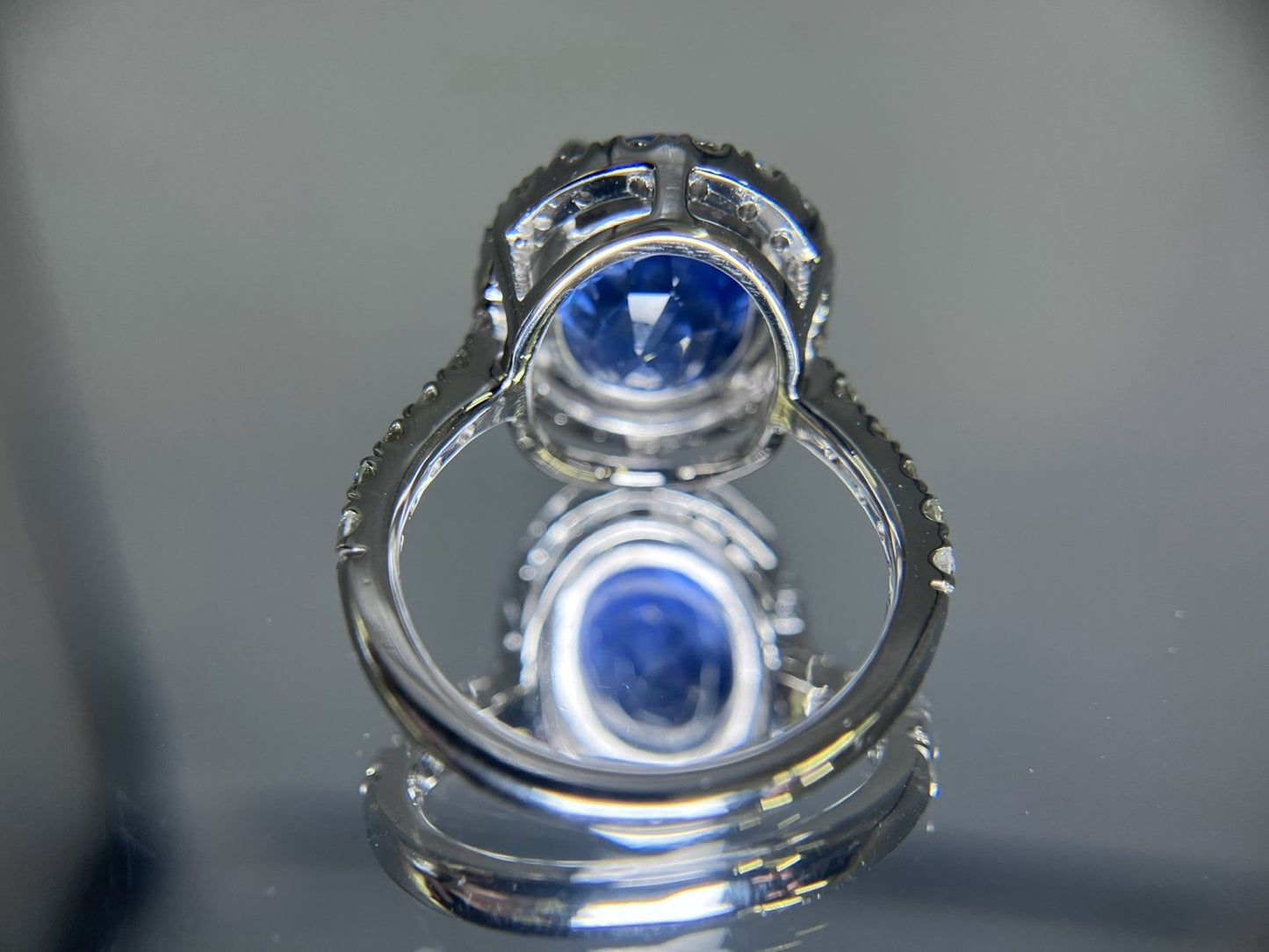サファイア 非加熱 コンフラワーブルー スリランカ産 S10.05ct  AIGS鑑別書付き  リング（指輪） D0.85ct   PT900   9.0g 3230S