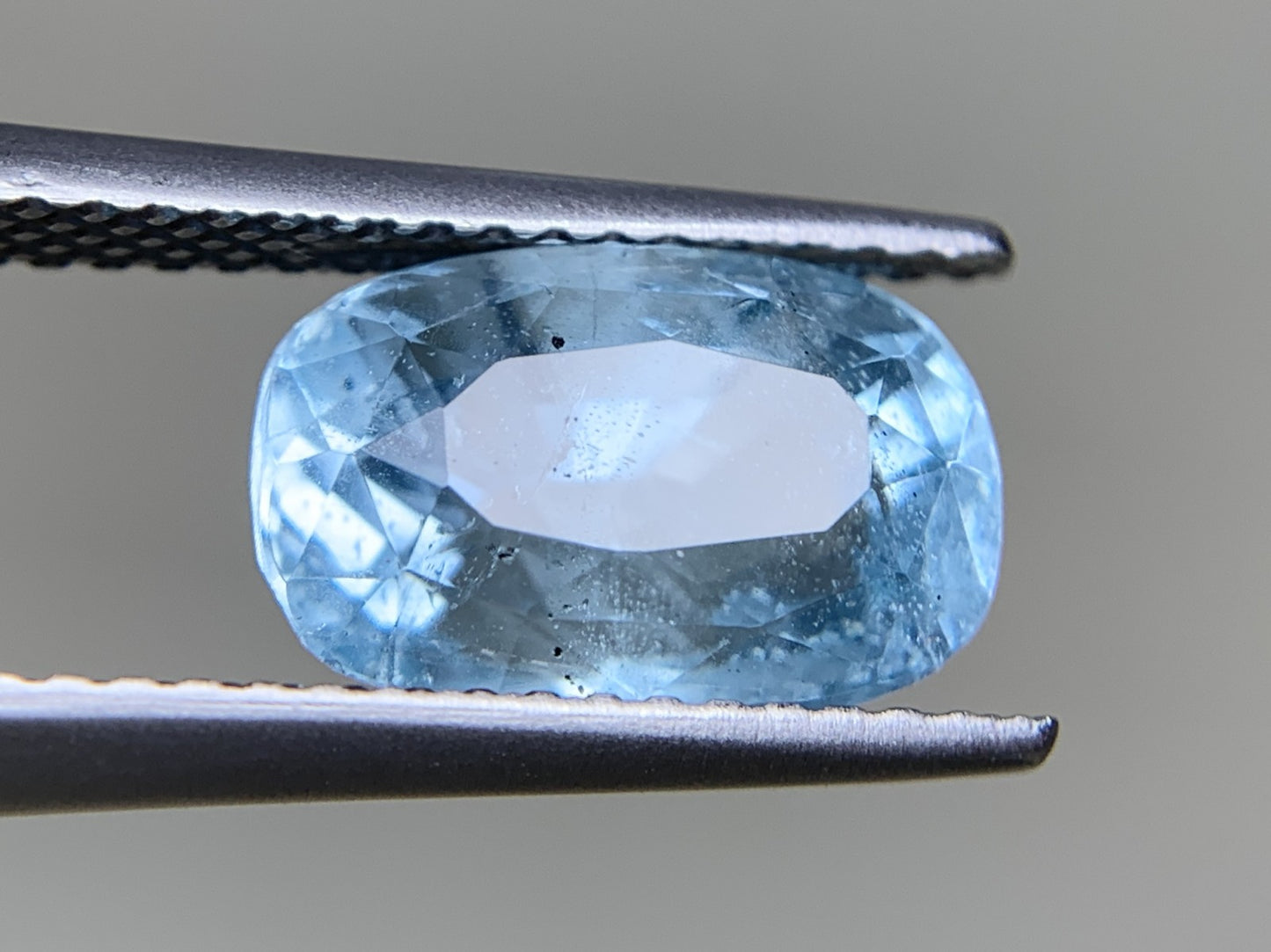 アクアマリン 天然 3.227ct 宝石ソーティング付き 10.6㎜×6.9㎜×6.8㎜ ルース（ 裸石 ） 6704Y