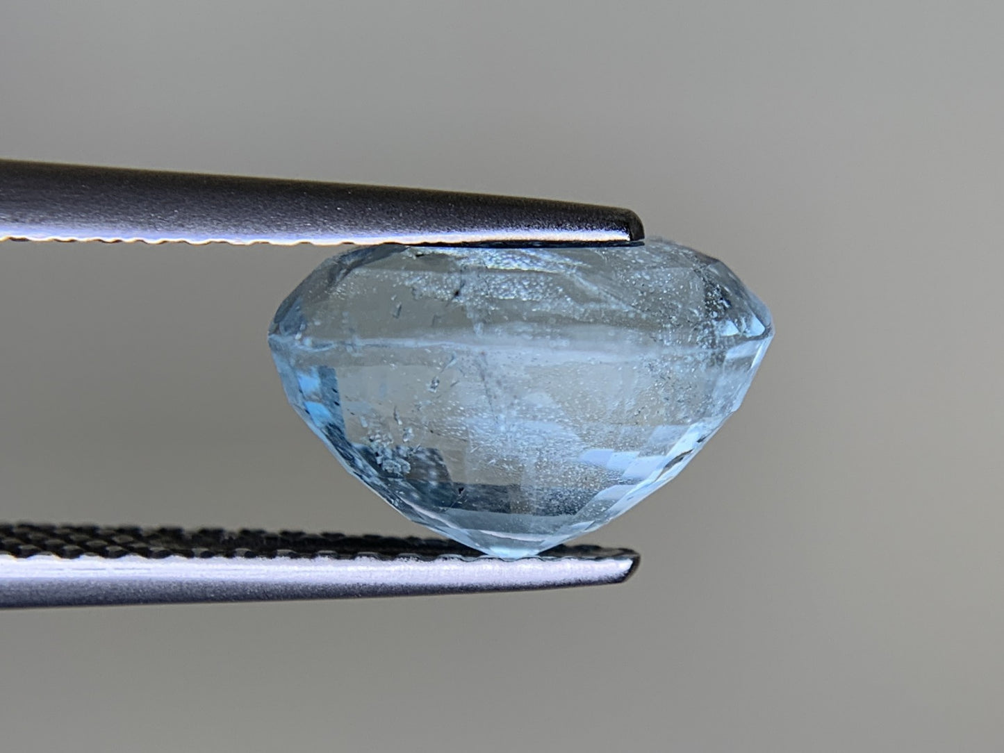 アクアマリン 天然 3.227ct 宝石ソーティング付き 10.6㎜×6.9㎜×6.8㎜ ルース（ 裸石 ） 6704Y