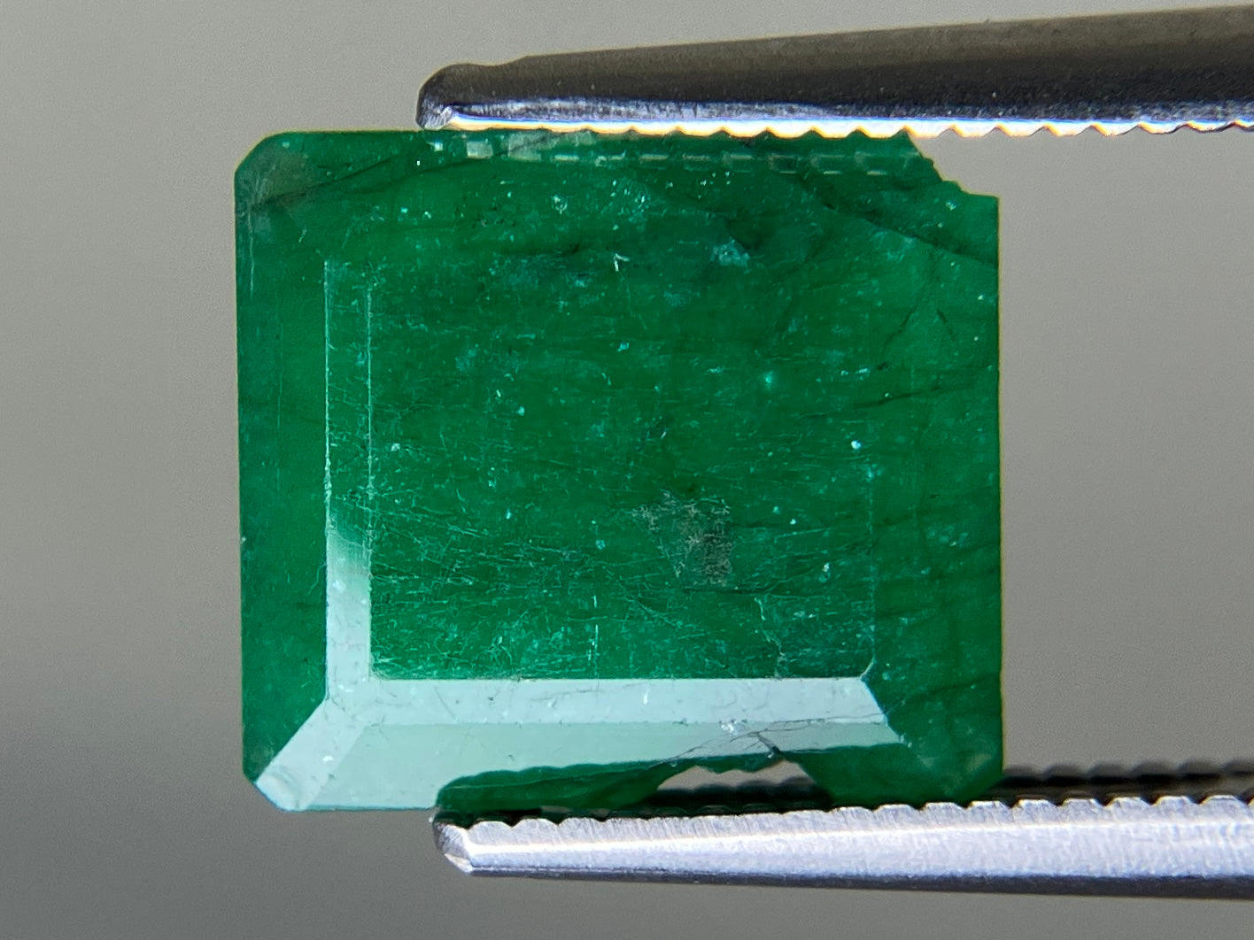 エメラルド 天然 2.403ct 宝石ソーティング付き 10.2㎜×9.2㎜×2.5㎜ ルース（ 裸石 ） 6511YY