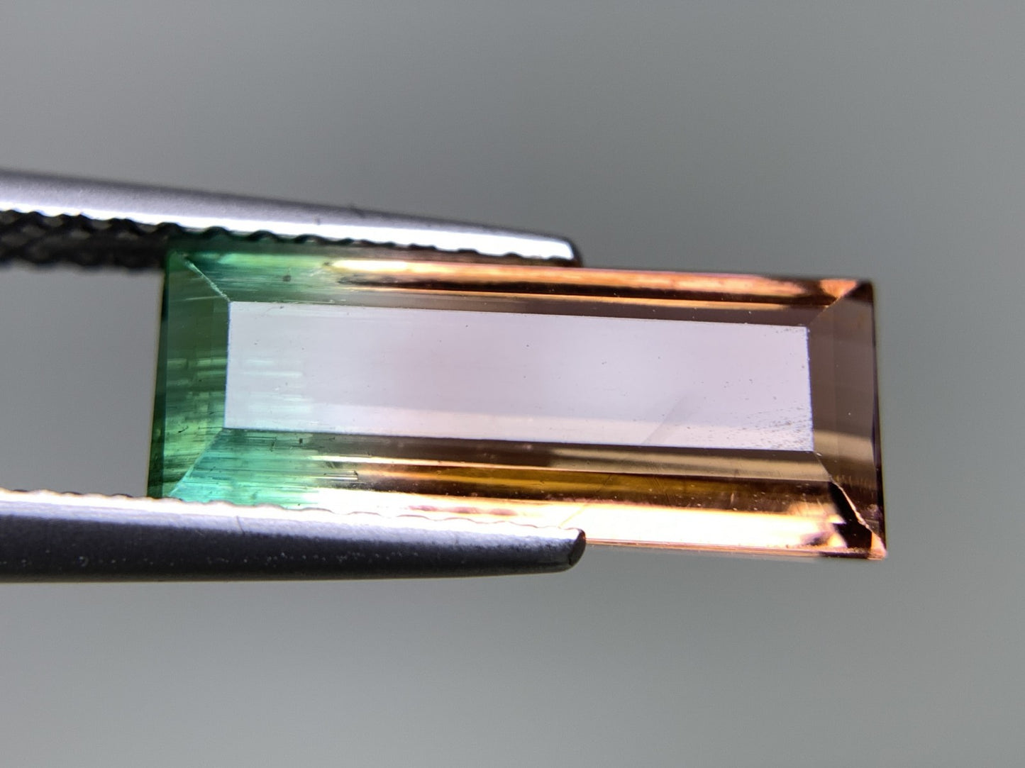 パーティカラードトルマリン 天然 2.999ct 中央宝石ソーティング付き 13.48㎜×5.54㎜×3.81㎜ ルース（ 裸石 ） 7443Y