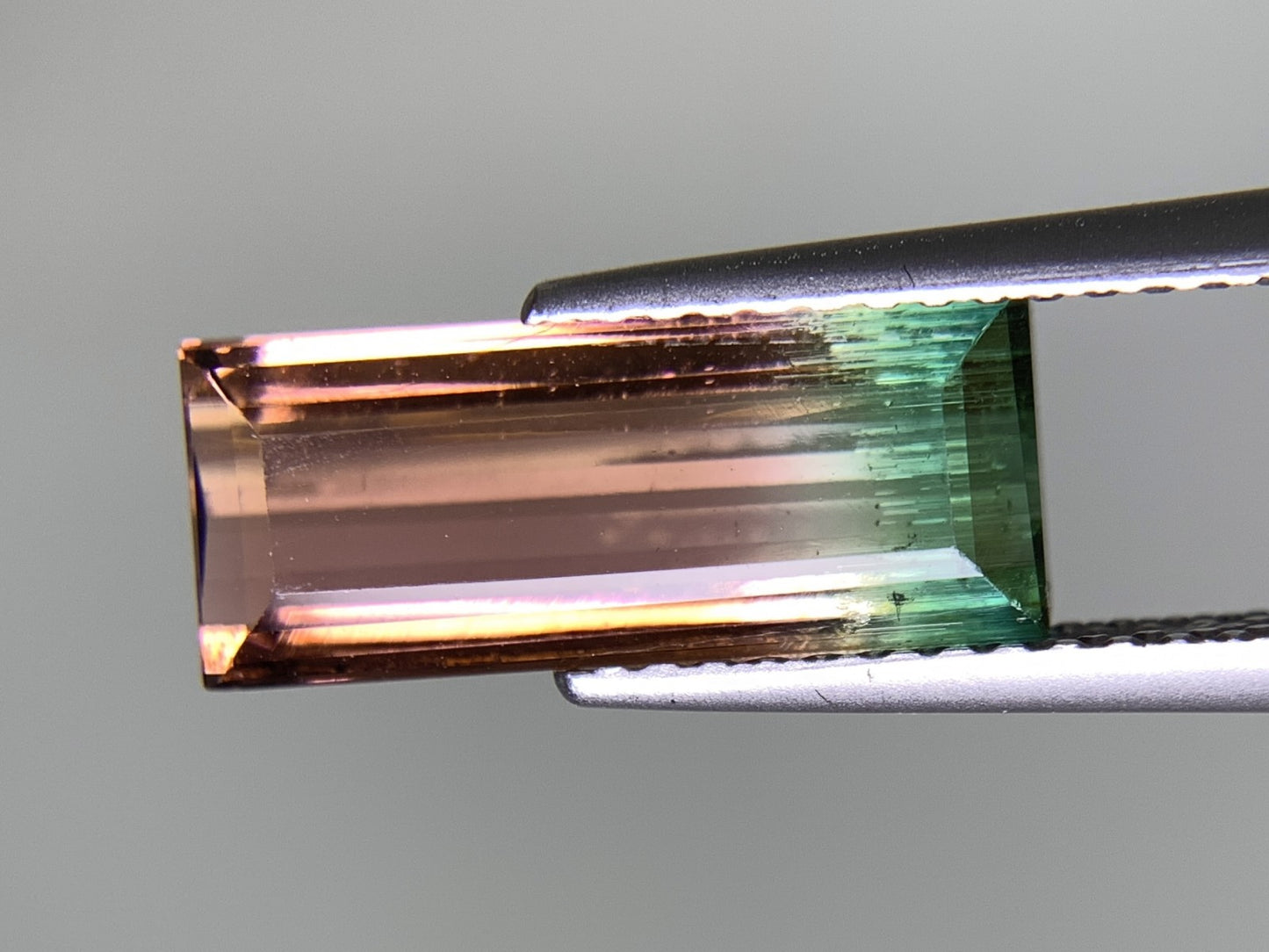 パーティカラードトルマリン 天然 2.999ct 中央宝石ソーティング付き 13.48㎜×5.54㎜×3.81㎜ ルース（ 裸石 ） 7443Y