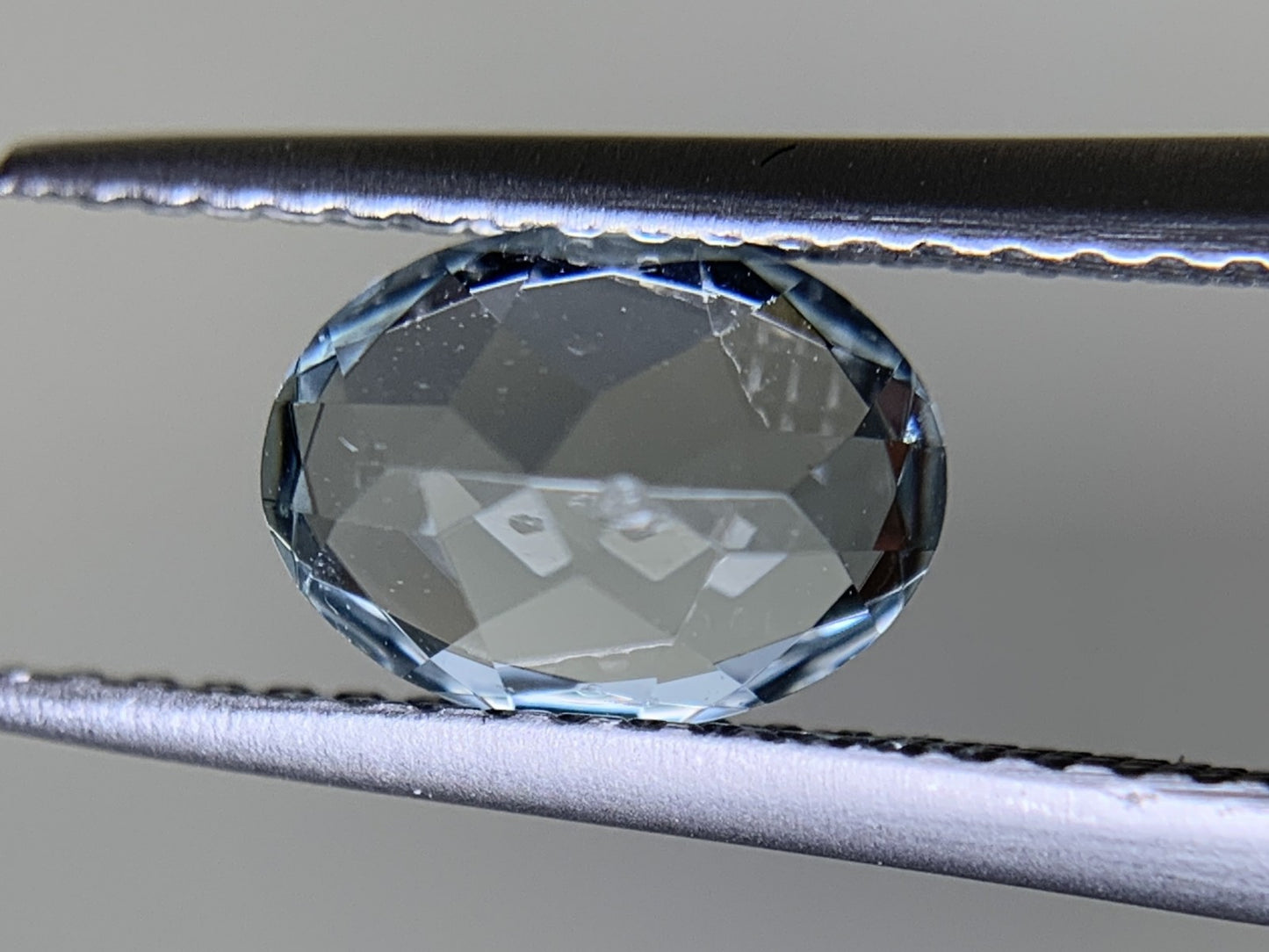 アクアマリン 天然 1.168ct 宝石ソーティング付き 7.9㎜×6.0㎜×4.5㎜ ルース（ 裸石 ） 6665Y