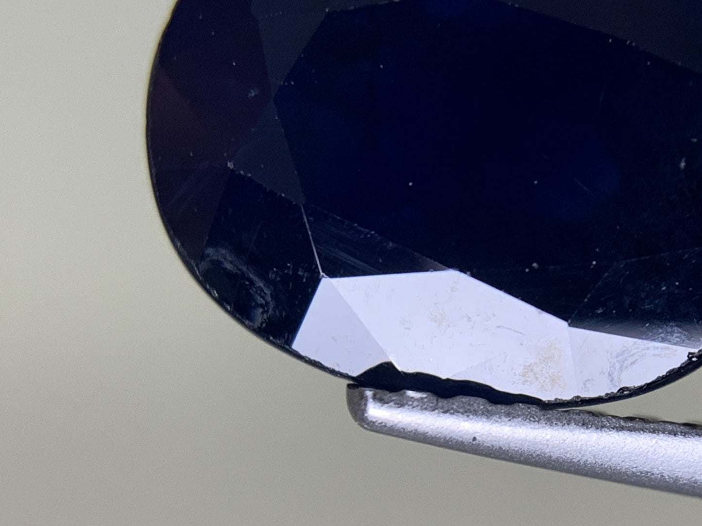 サファイア 4.554ct 宝石ソーティング付き 10.4㎜×8.3㎜×5.7㎜ ルース（ 裸石 ） 3766Y