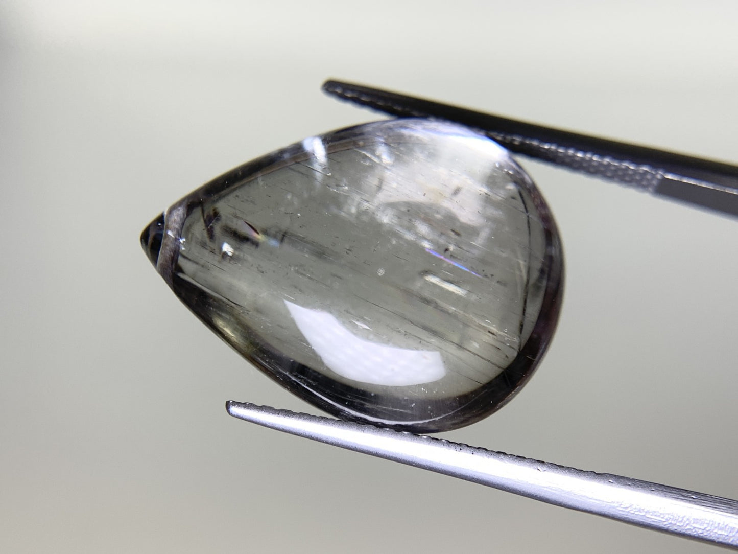 トルマリン 22.314ct 中央宝石ソーティング付き 19.9㎜×15.1㎜×10.1㎜ 天然 ルース（ 裸石 ） 4632Y