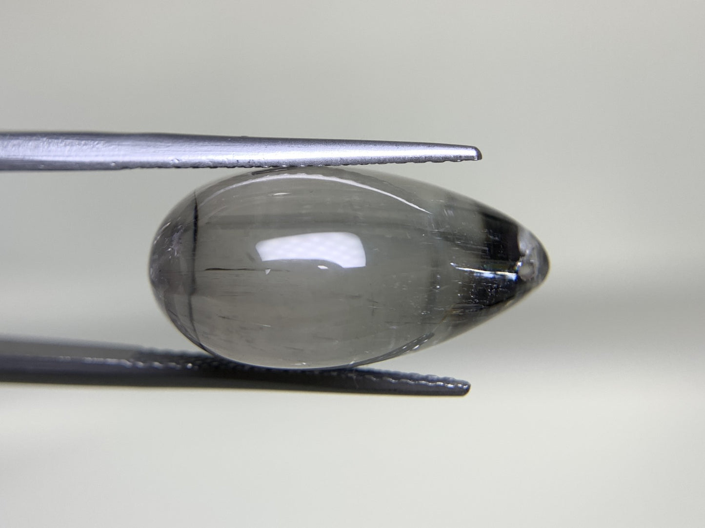 トルマリン 22.314ct 中央宝石ソーティング付き 19.9㎜×15.1㎜×10.1㎜ 天然 ルース（ 裸石 ） 4632Y