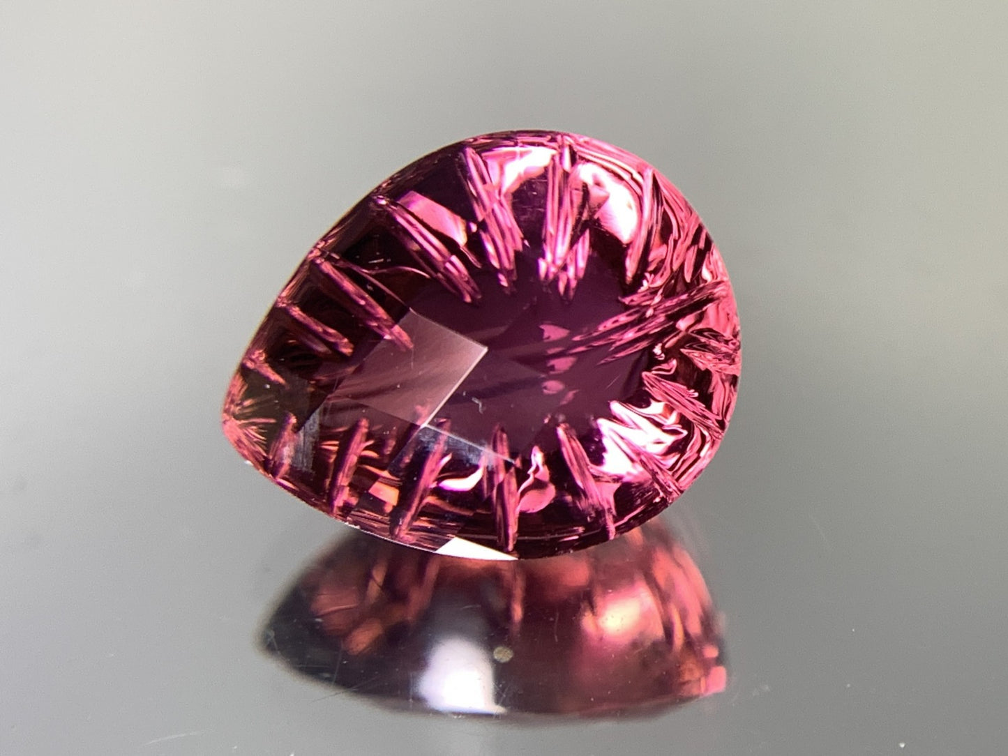 ピンクトルマリン 3.84ct 宝石ソーティング付き  10.9㎜×8.8㎜×5.9㎜ ルース（ 裸石 ） 1797Y