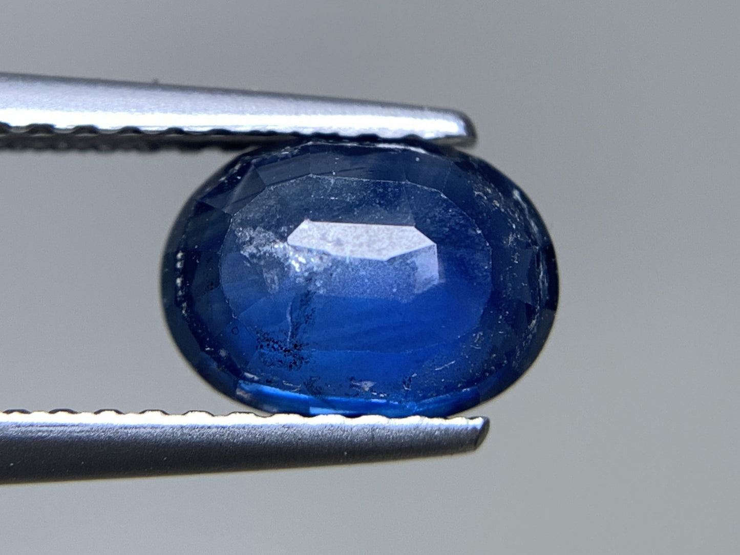 サファイア 天然 1.596ct 宝石ソーティング付き 7.7㎜×5.8㎜×3.2㎜ ルース（ 裸石 ） 7535Y