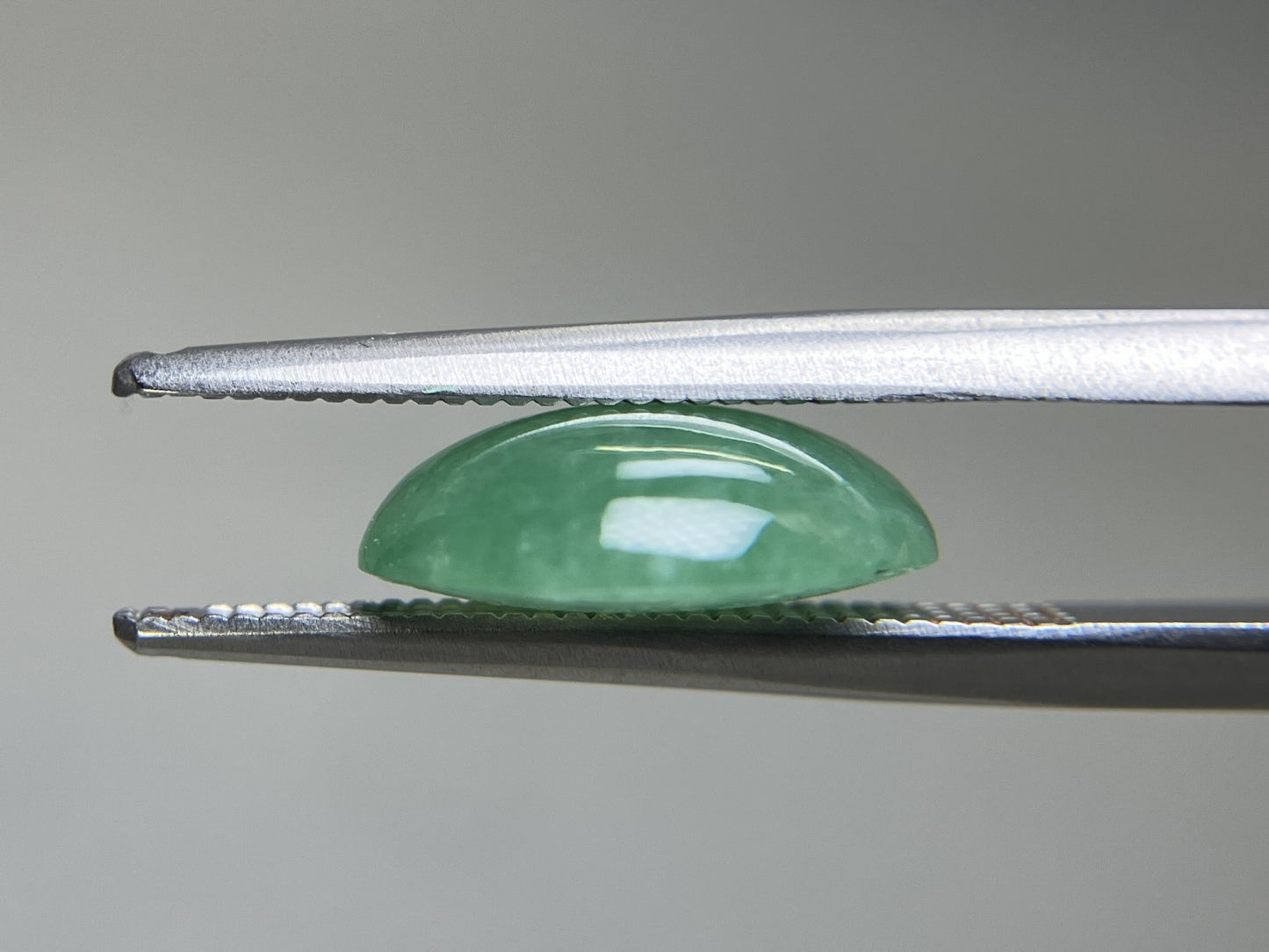 ひすい（ヒスイ 翡翠） 天然 3.708ct 宝石ソーティング付き 11.4㎜×9.3㎜×4.0㎜ ルース（ 裸石 ） 6328YY