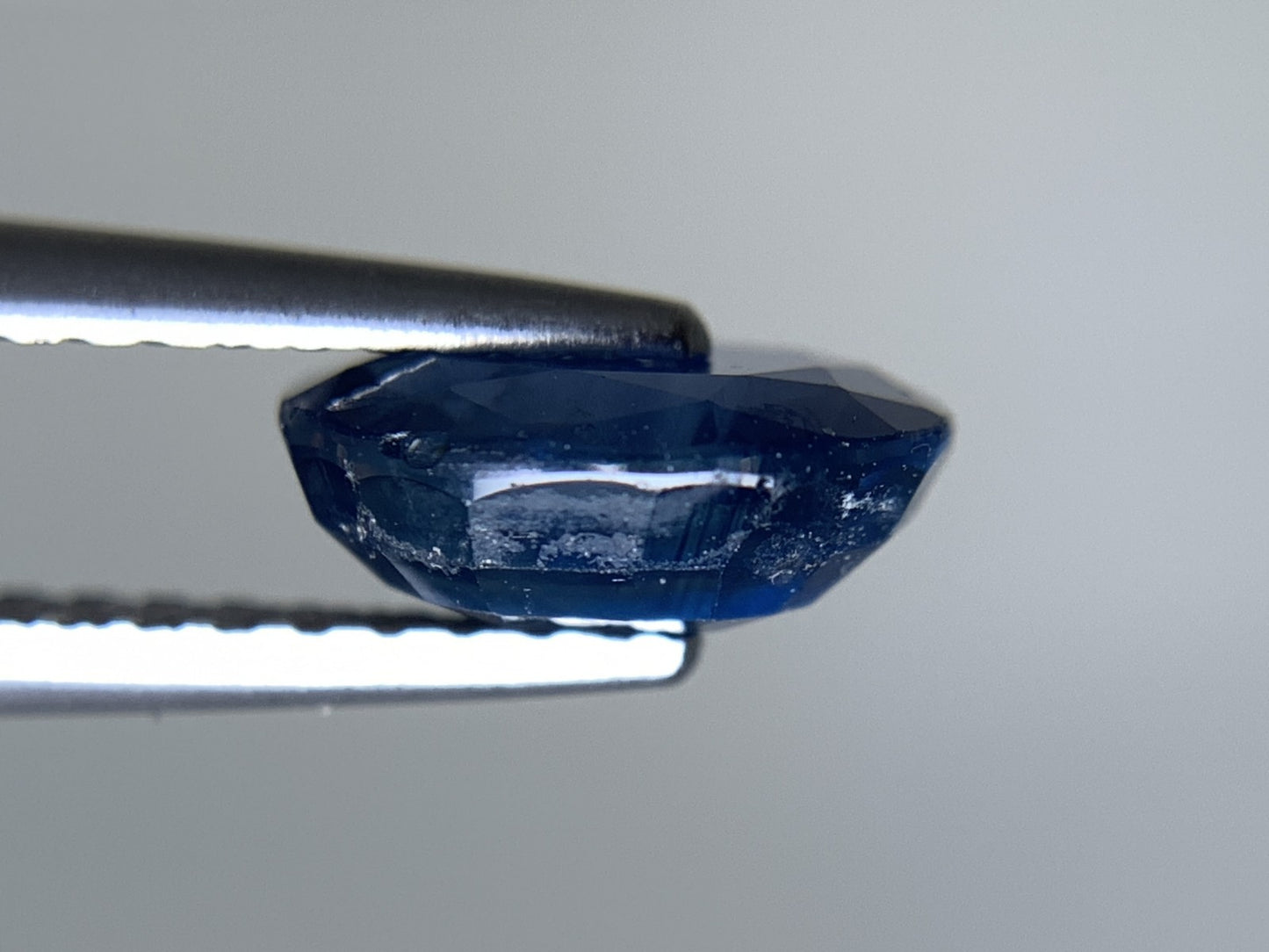 サファイア 天然 1.596ct 宝石ソーティング付き 7.7㎜×5.8㎜×3.2㎜ ルース（ 裸石 ） 7535Y