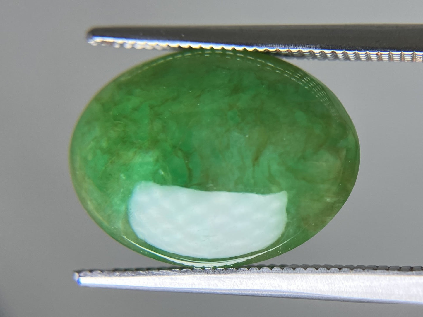 ひすい（ヒスイ 翡翠） 天然 8.055ct 宝石ソーティング付き 15.7㎜×12.0㎜×4.8㎜ ルース（ 裸石 ） 6385YY