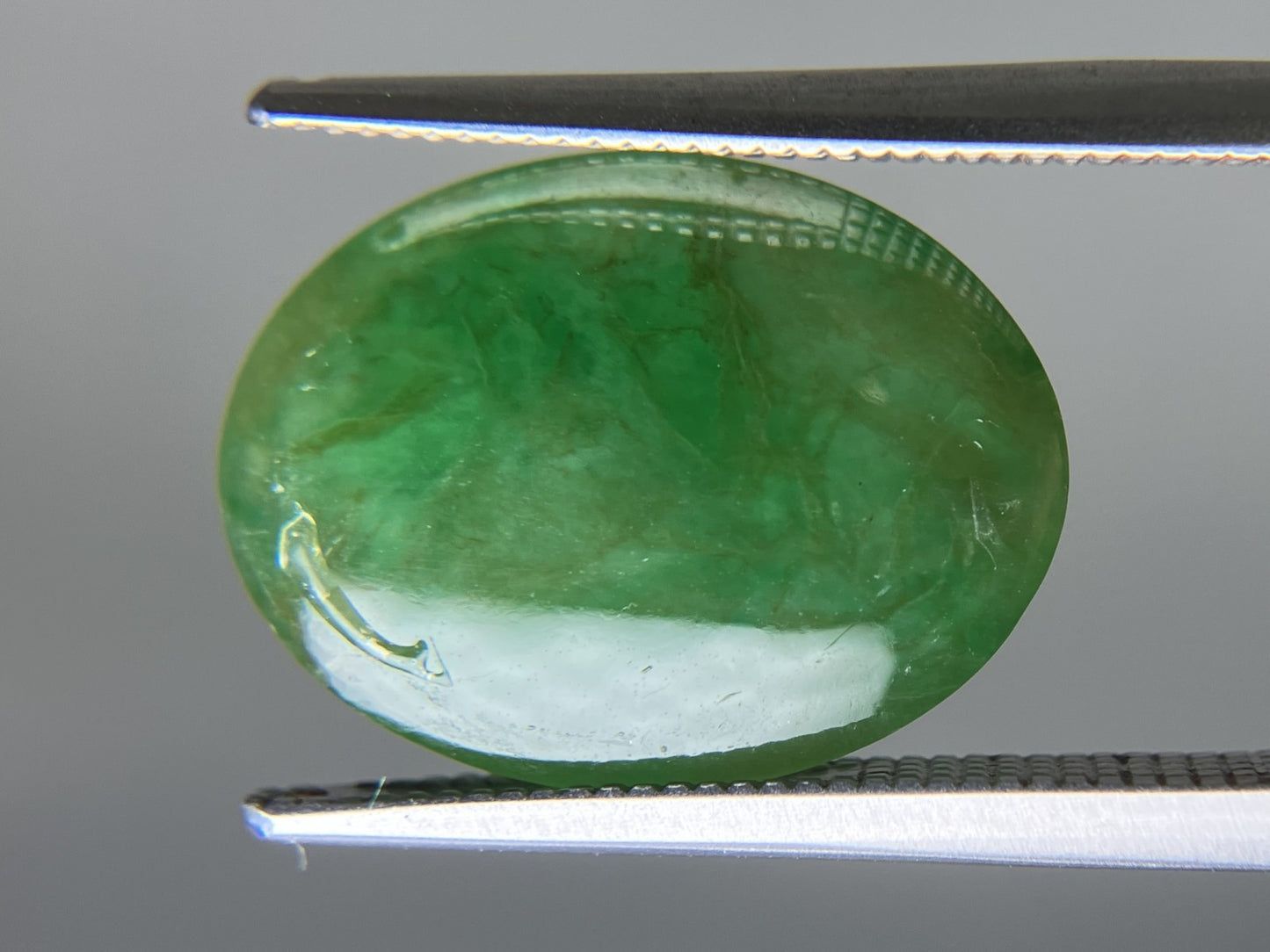ひすい（ヒスイ 翡翠） 天然 8.055ct 宝石ソーティング付き 15.7㎜×12.0㎜×4.8㎜ ルース（ 裸石 ） 6385YY