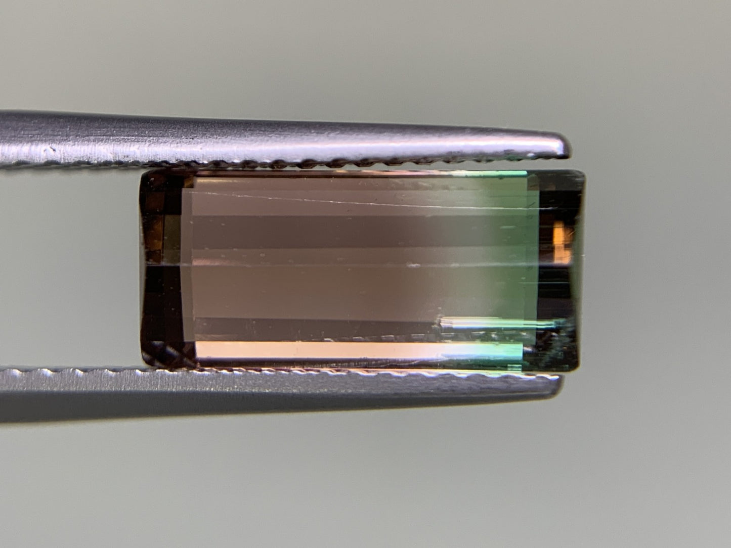 パーティカラードトルマリン  3.192ct  中央宝石ソーティング付き  12.57㎜×5.76㎜×4.34㎜  ルース（ 裸石 ） 3352Y