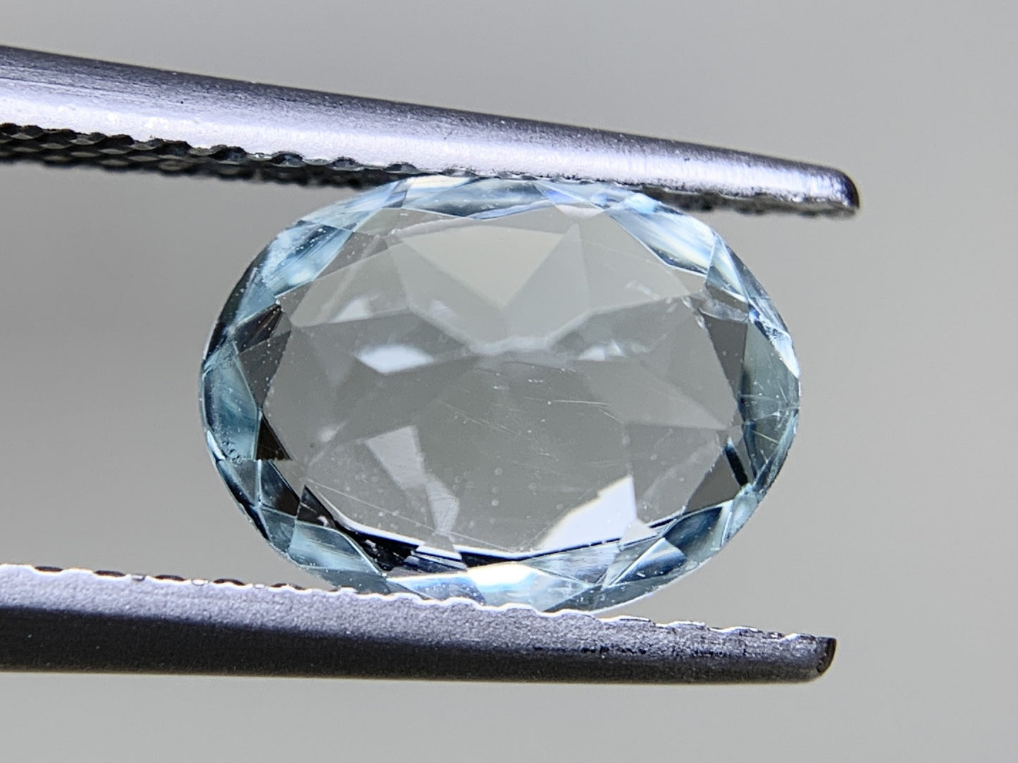 アクアマリン 天然 1.585ct 宝石ソーティング付き 9.0㎜×6.8㎜×4.8㎜ ルース（ 裸石 ） 6660Y