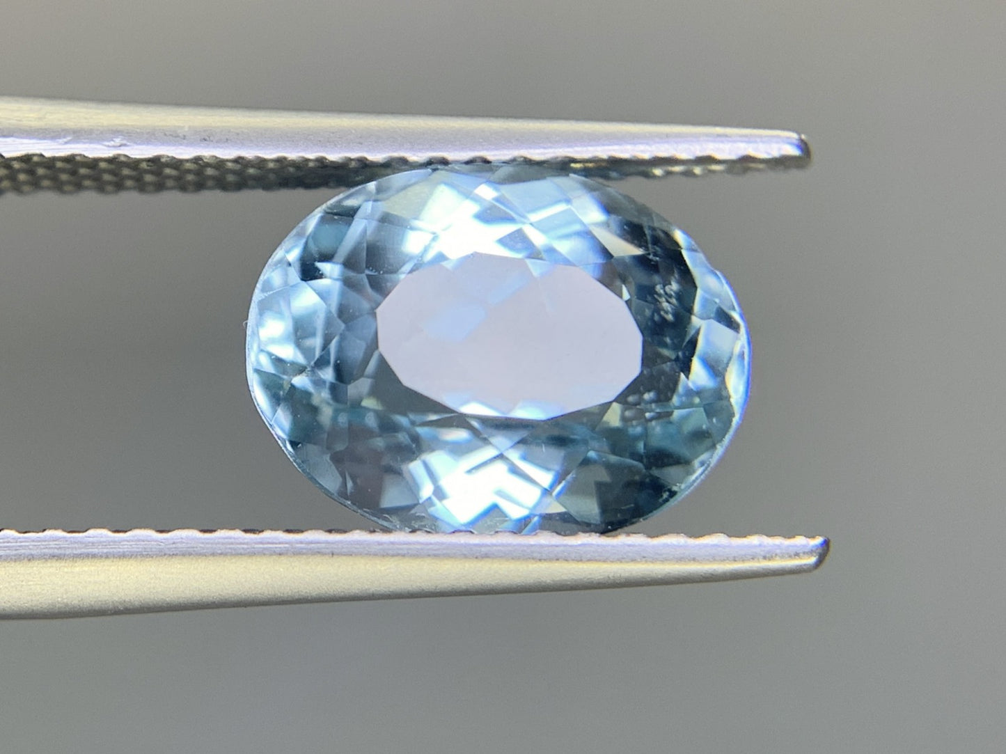 アクアマリン　3.030ct　宝石ソーティング付き　 10.48㎜×8.21㎜×6.09㎜　 ルース（ 裸石 ）　 1787Y