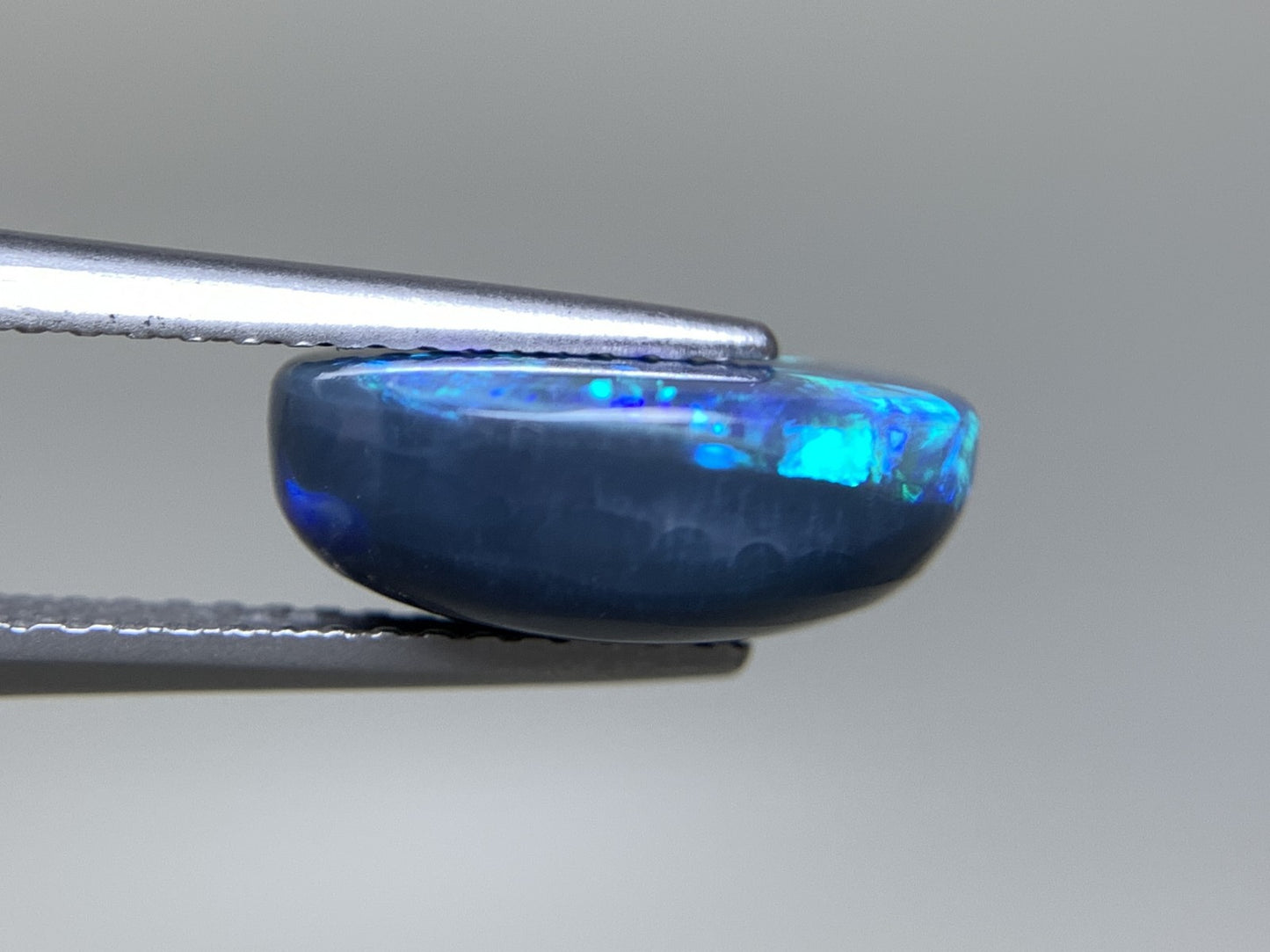 ブラックオパール 天然 3.478ct 中央宝石ソーティング付き 12.3㎜×8.7㎜×4.8㎜ ルース（ 裸石 ） 7439Y