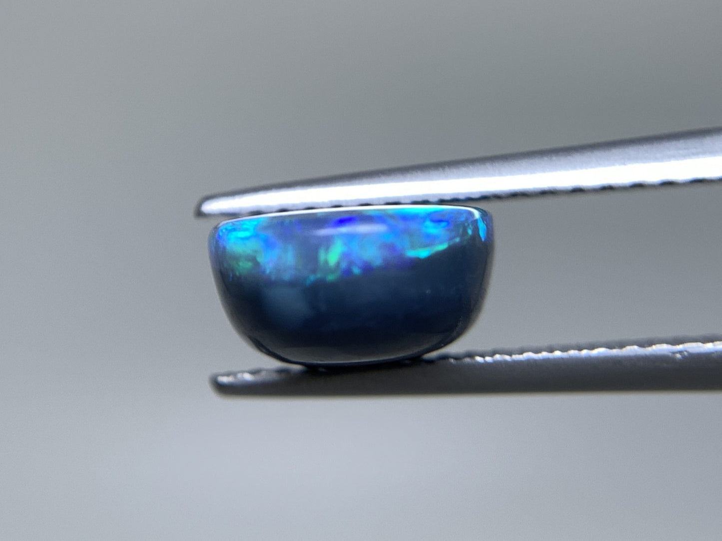 ブラックオパール 天然 3.478ct 中央宝石ソーティング付き 12.3㎜×8.7㎜×4.8㎜ ルース（ 裸石 ） 7439Y