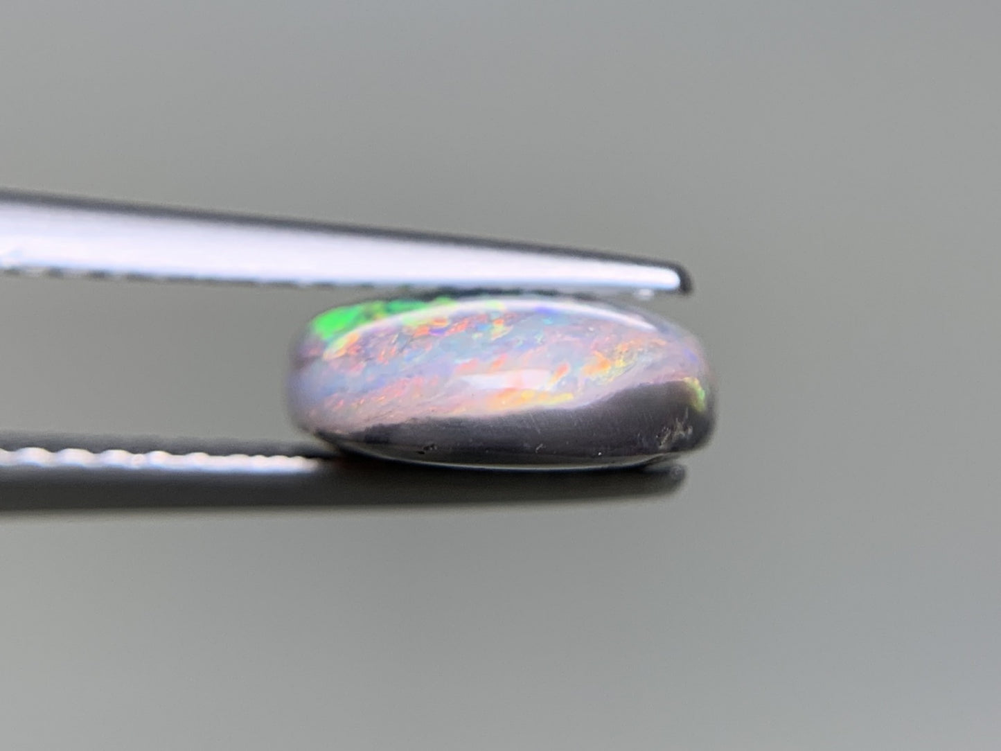ブラックオパール 天然 2.875ct 宝石ソーティング付き 13.0㎜×9.3㎜×3.6㎜ ルース（ 裸石 ） 6568Y