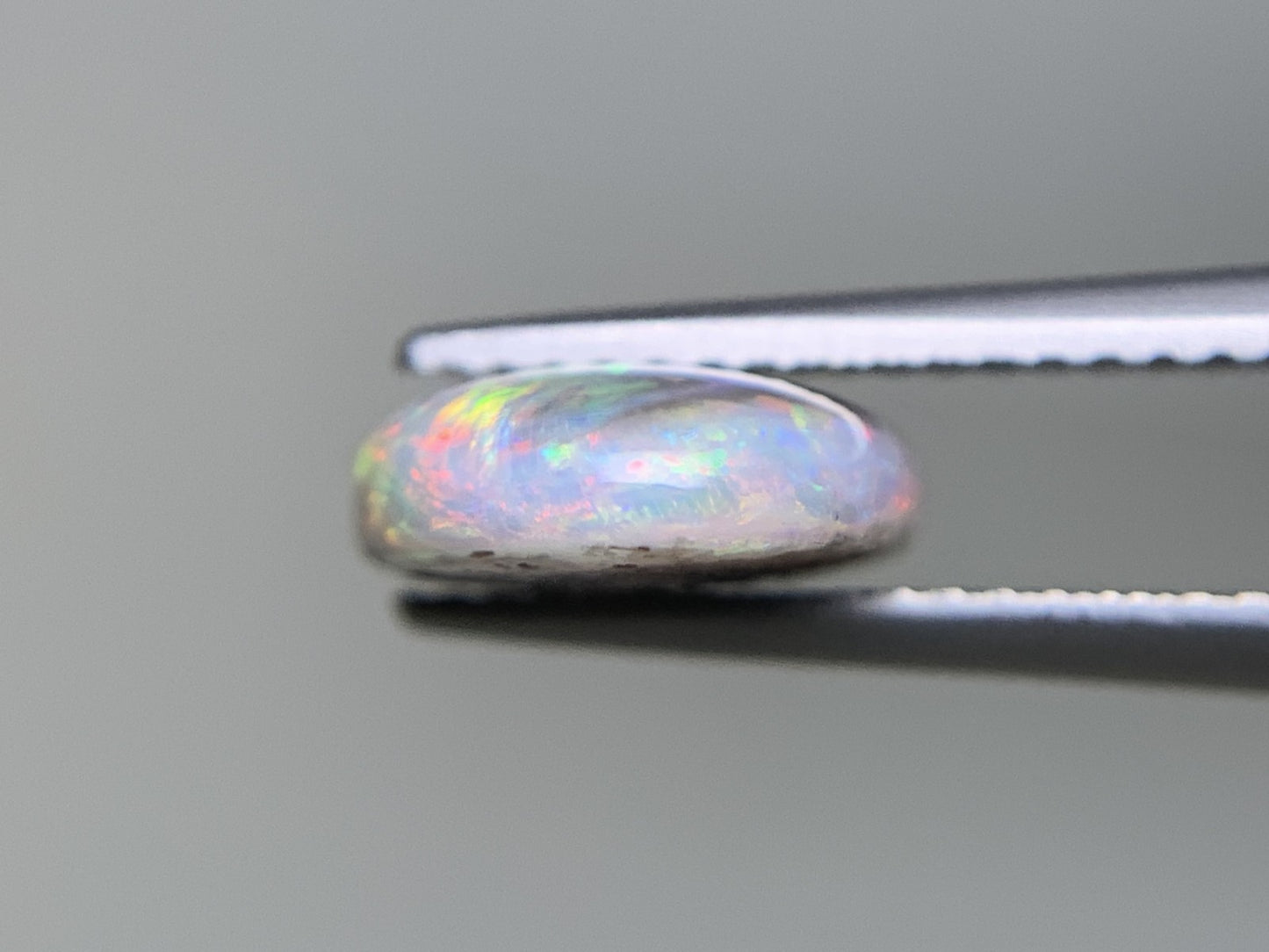 ブラックオパール 天然 2.875ct 宝石ソーティング付き 13.0㎜×9.3㎜×3.6㎜ ルース（ 裸石 ） 6568Y