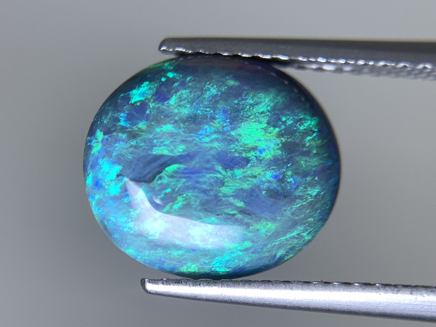 ブラックオパール 天然 3.508ct 中央宝石ソーティング付き 11.3㎜×9.9㎜×5.0㎜ ルース（ 裸石 ） 7452Y