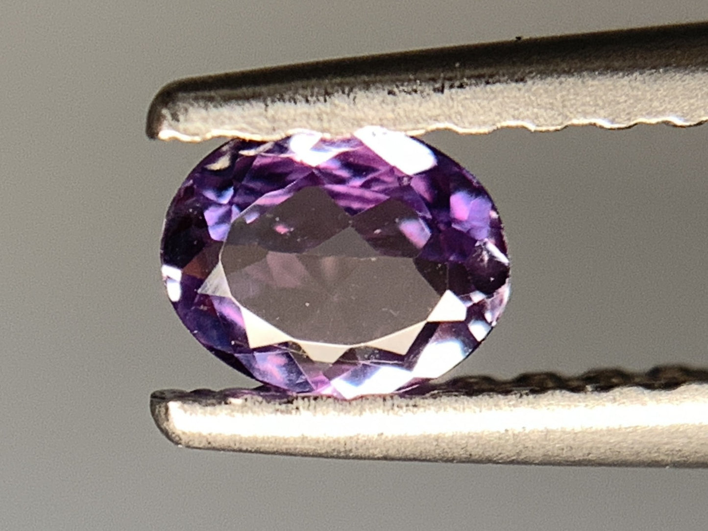 アレキサンドライト 0.198ct  中央宝石ソーティング付き  4.35㎜×3.54㎜×1.56㎜  天然 ルース（ 裸石 ） 4484Y