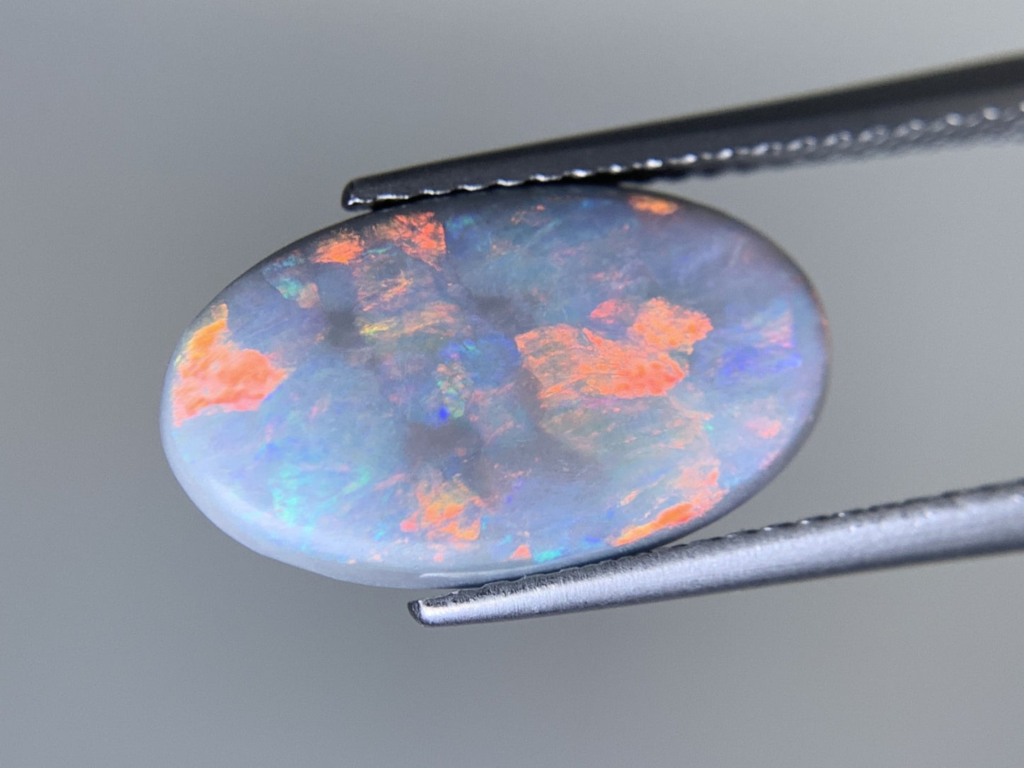 ブラックオパール 天然 3.746ct 中央宝石ソーティング付き 15.5㎜×9.2㎜×3.9㎜ ルース（ 裸石 ） 7403Y