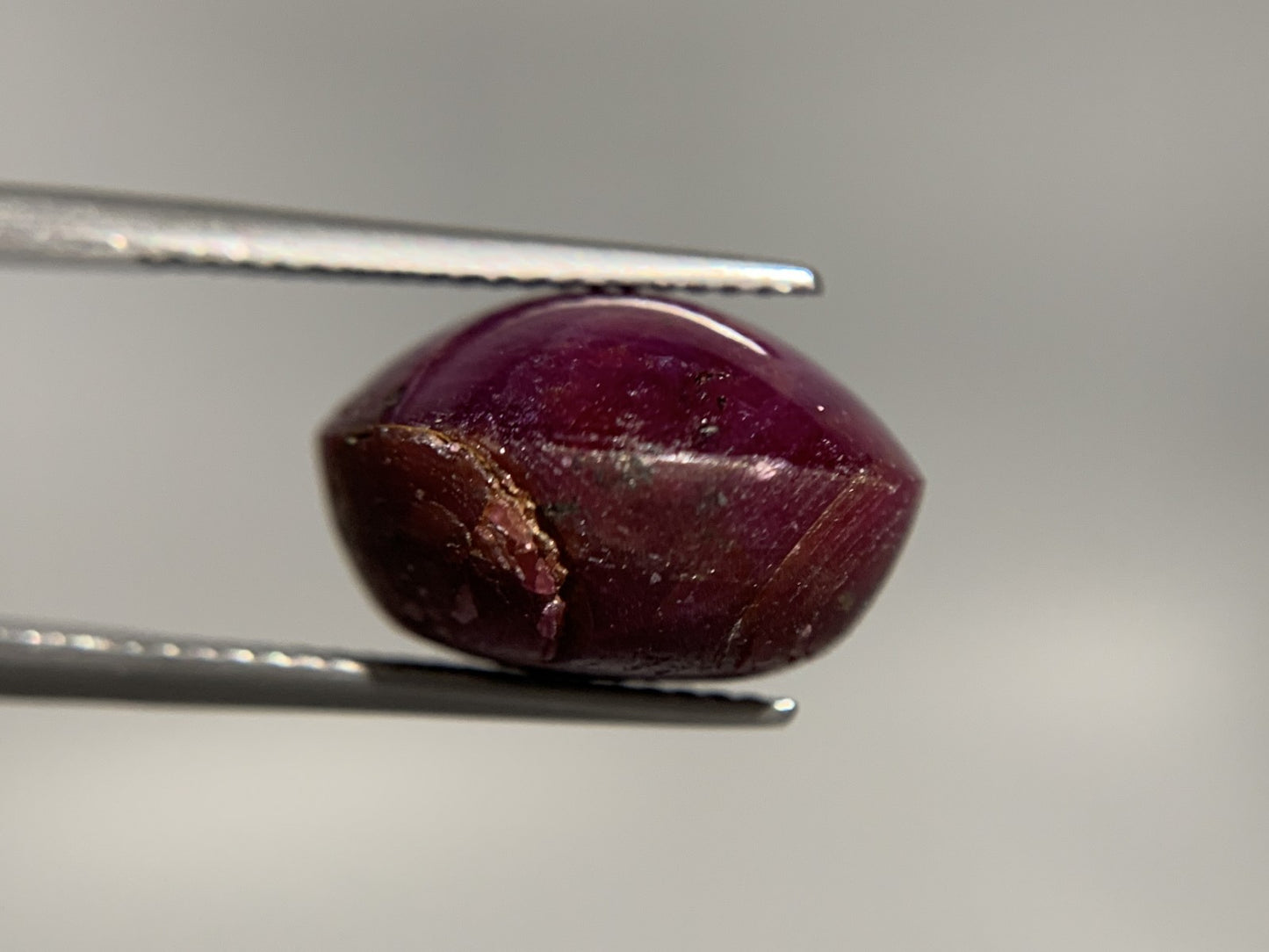 スタールビー 天然 26.586ct 宝石ソーティング付き 17.1㎜×15.3㎜×9.9㎜ ルース（ 裸石 ） 6780Y