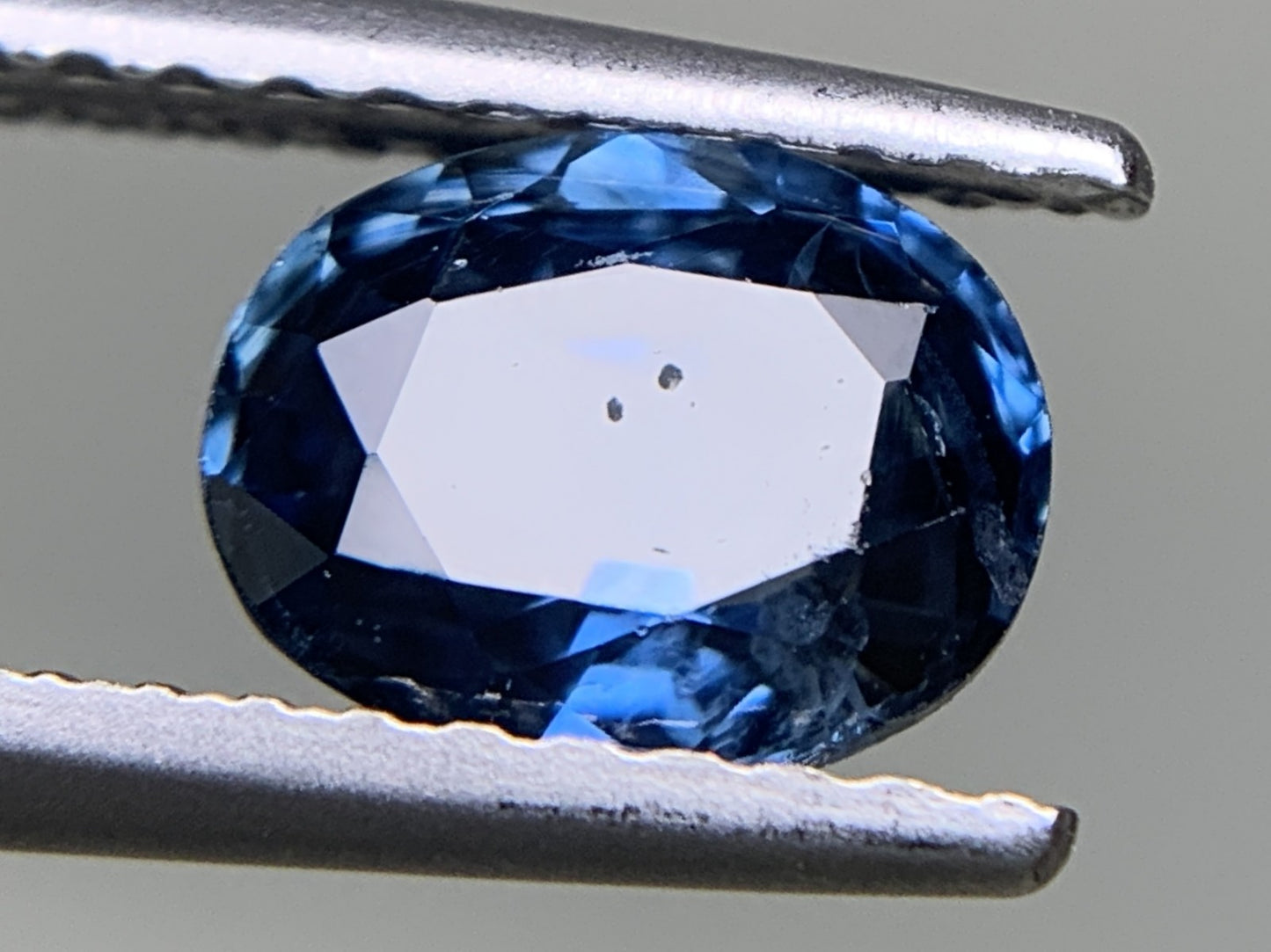 サファイア 天然 1.198ct 中央宝石ソーティング付き 6.96㎜×5.58㎜×3.43㎜ ルース（ 裸石 ） 6358Y
