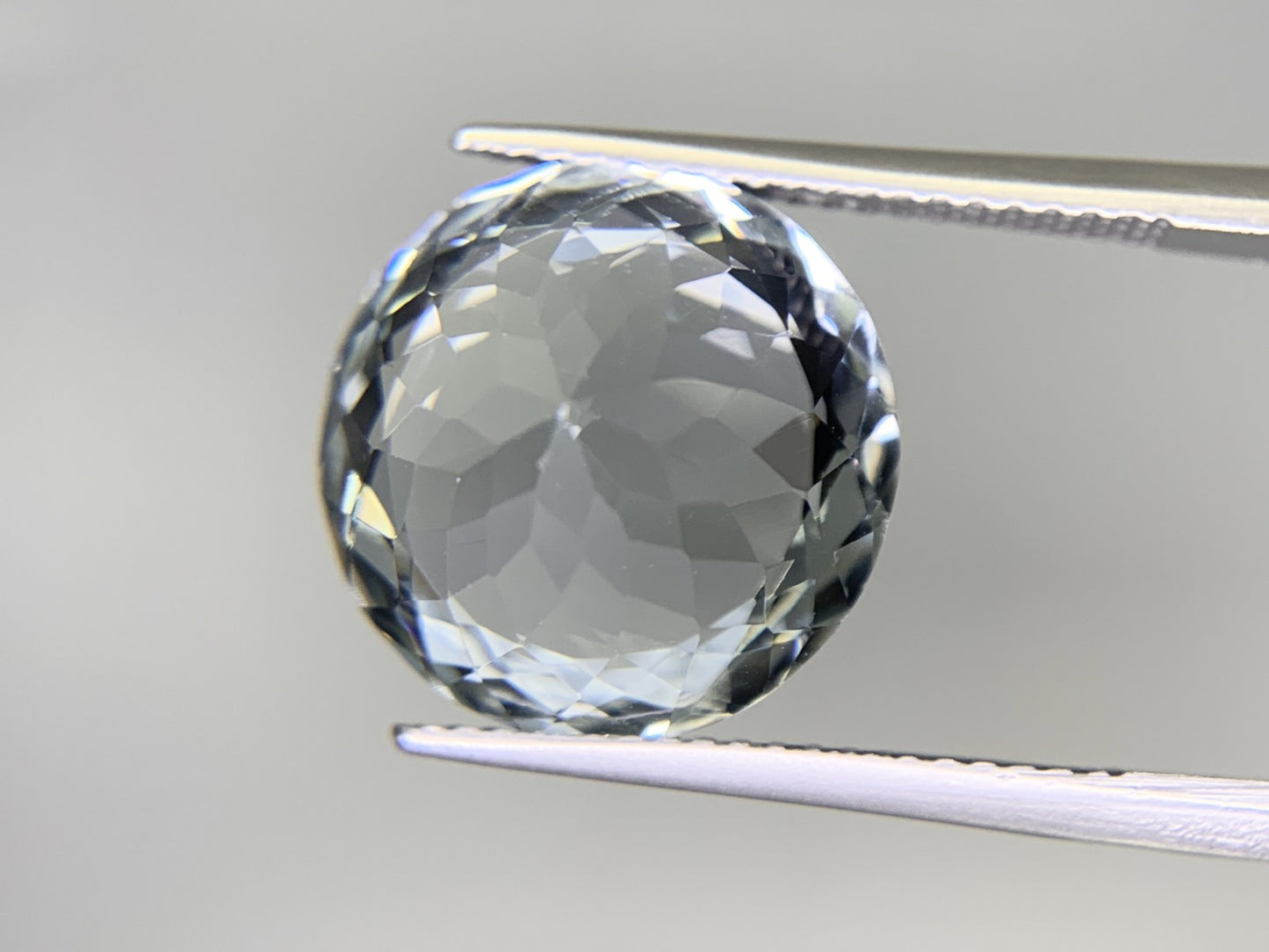 アクアマリン　9.961ct　宝石ソーティング付き　13.98㎜×13.87㎜×9.95㎜　ルース（ 裸石 ）　 1484Y