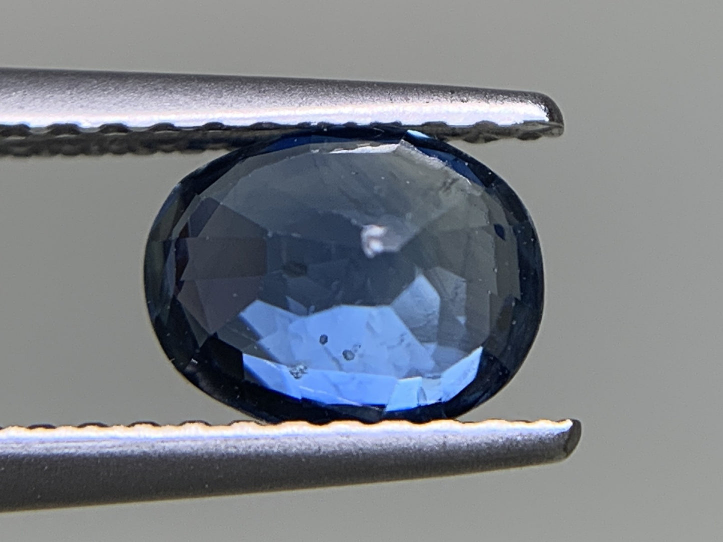 サファイア 天然 1.198ct 中央宝石ソーティング付き 6.96㎜×5.58㎜×3.43㎜ ルース（ 裸石 ） 6358Y