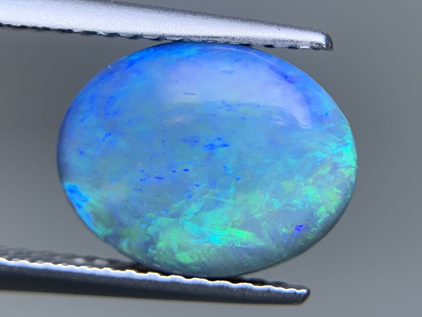 ブラックオパール 天然 2.224ct 中央宝石ソーティング付き 11.1㎜×8.7㎜×3.6㎜ ルース（ 裸石 ） 7457Y