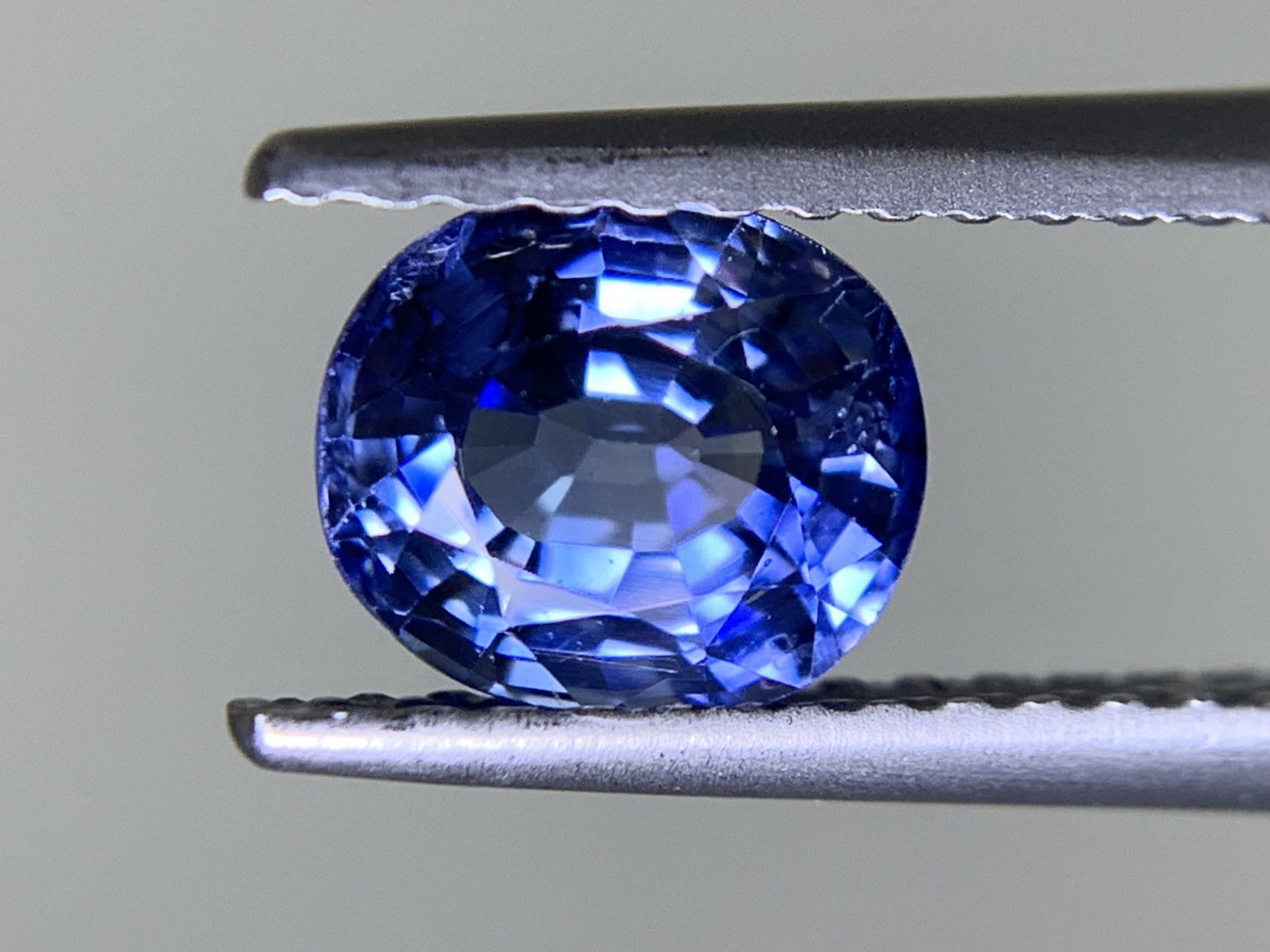 サファイア 1.166ct 宝石ソーティング付き  6.3㎜×5.5㎜×3.7㎜  ルース（ 裸石 ） 3096Y