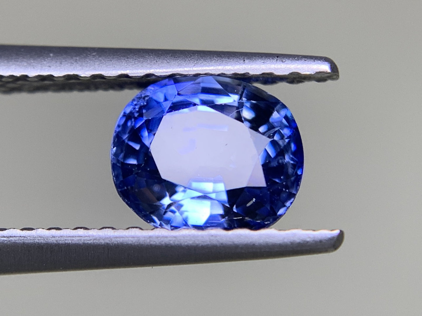 サファイア 1.166ct 宝石ソーティング付き  6.3㎜×5.5㎜×3.7㎜  ルース（ 裸石 ） 3096Y