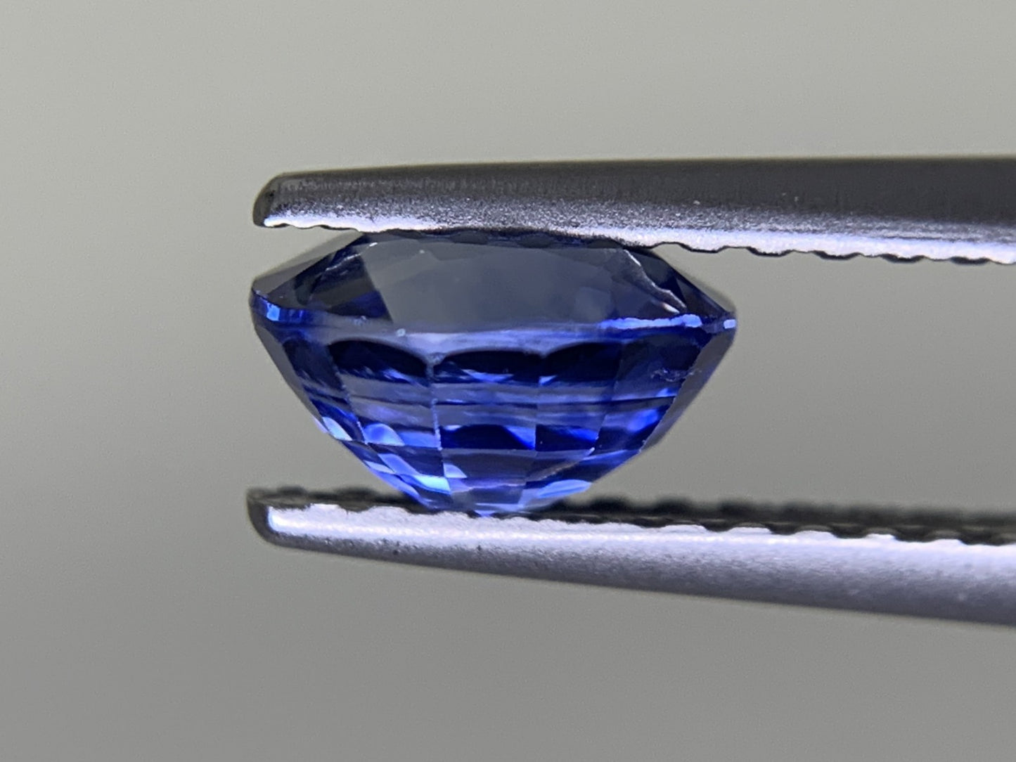 サファイア 1.166ct 宝石ソーティング付き  6.3㎜×5.5㎜×3.7㎜  ルース（ 裸石 ） 3096Y