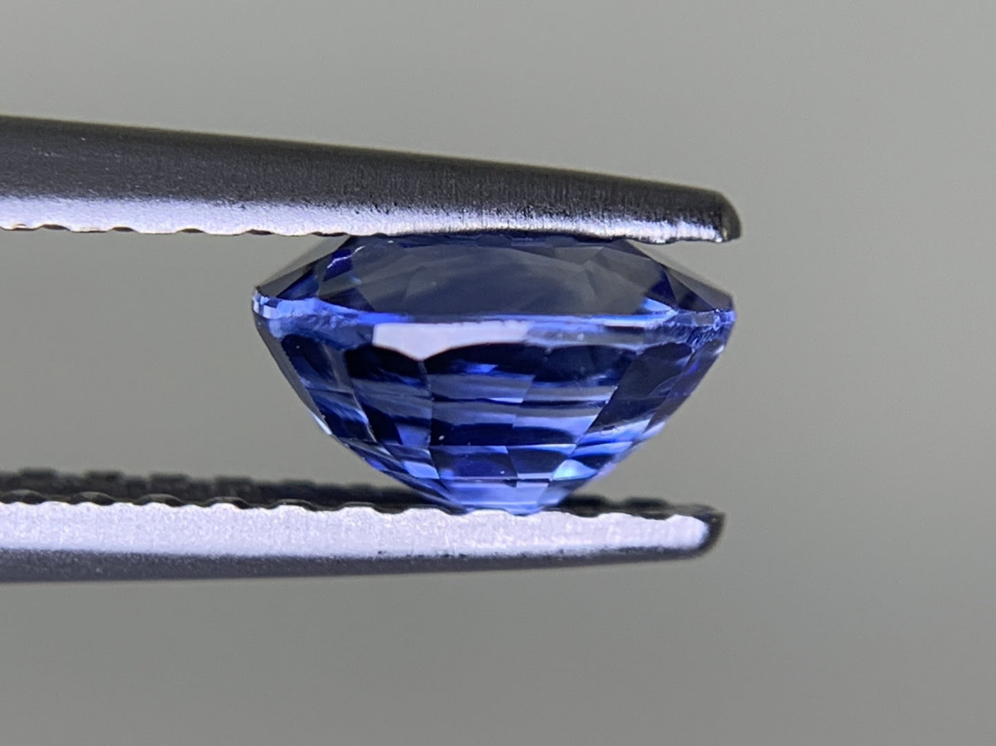 サファイア 1.166ct 宝石ソーティング付き  6.3㎜×5.5㎜×3.7㎜  ルース（ 裸石 ） 3096Y