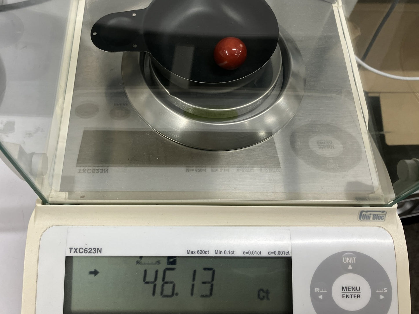 宝石鑑別書付き 天然　赤珊瑚　（ 珊瑚　サンゴ　さんご ） 18.5-18.8㎜ 46.13ct 6441YY