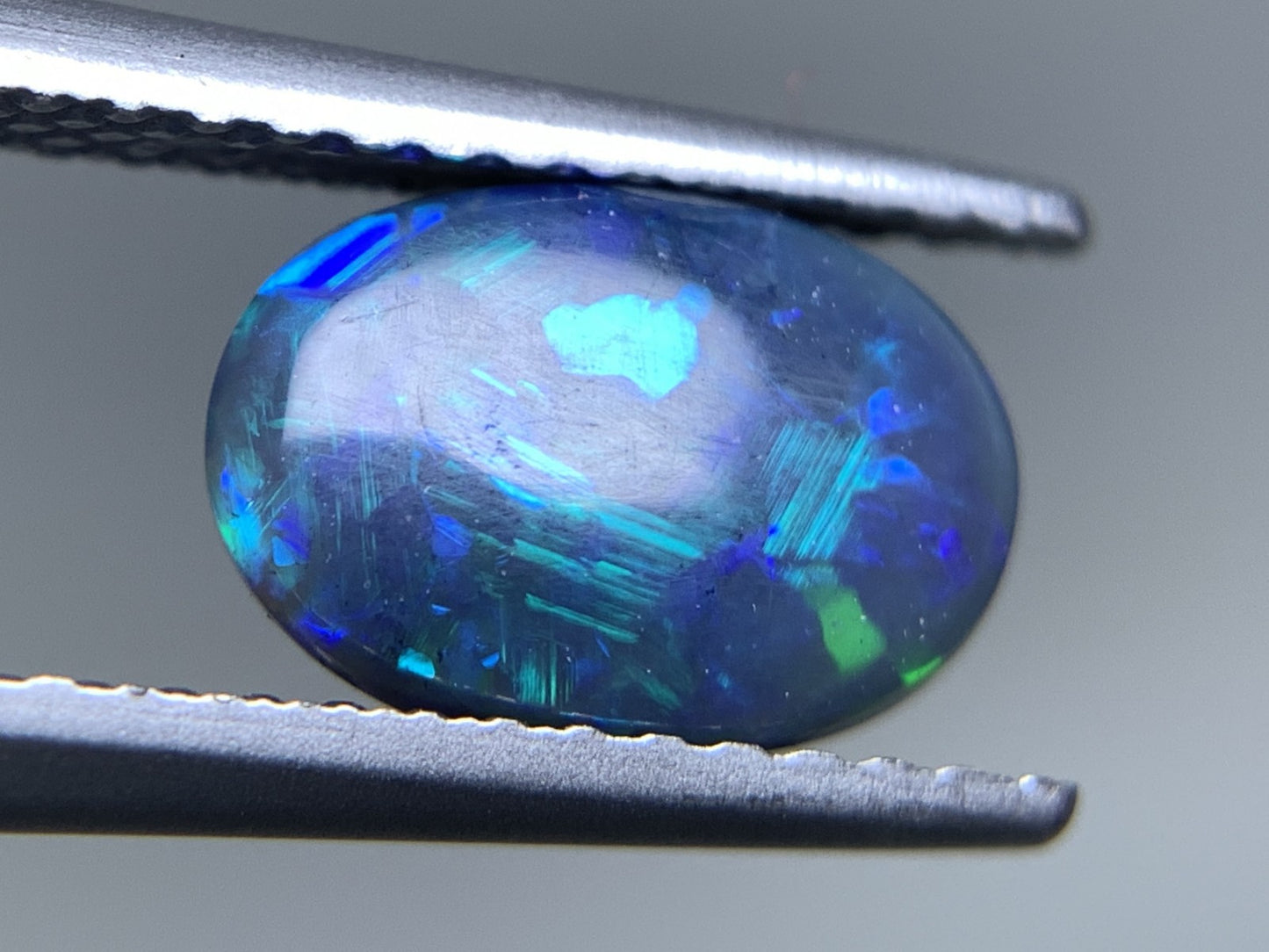 ブラックオパール  天然  1.111ct  中央宝石ソーティング付き  9.0㎜×6.1㎜×3.2㎜  ルース（ 裸石 ） 5721Y