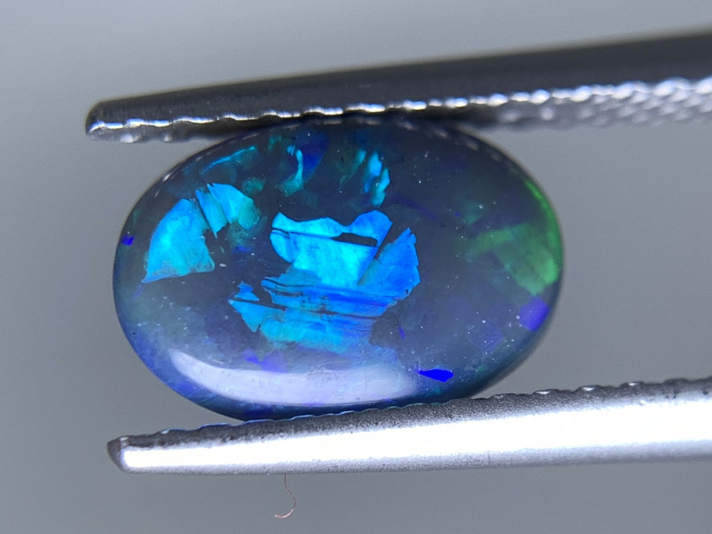 ブラックオパール  天然  1.111ct  中央宝石ソーティング付き  9.0㎜×6.1㎜×3.2㎜  ルース（ 裸石 ） 5721Y
