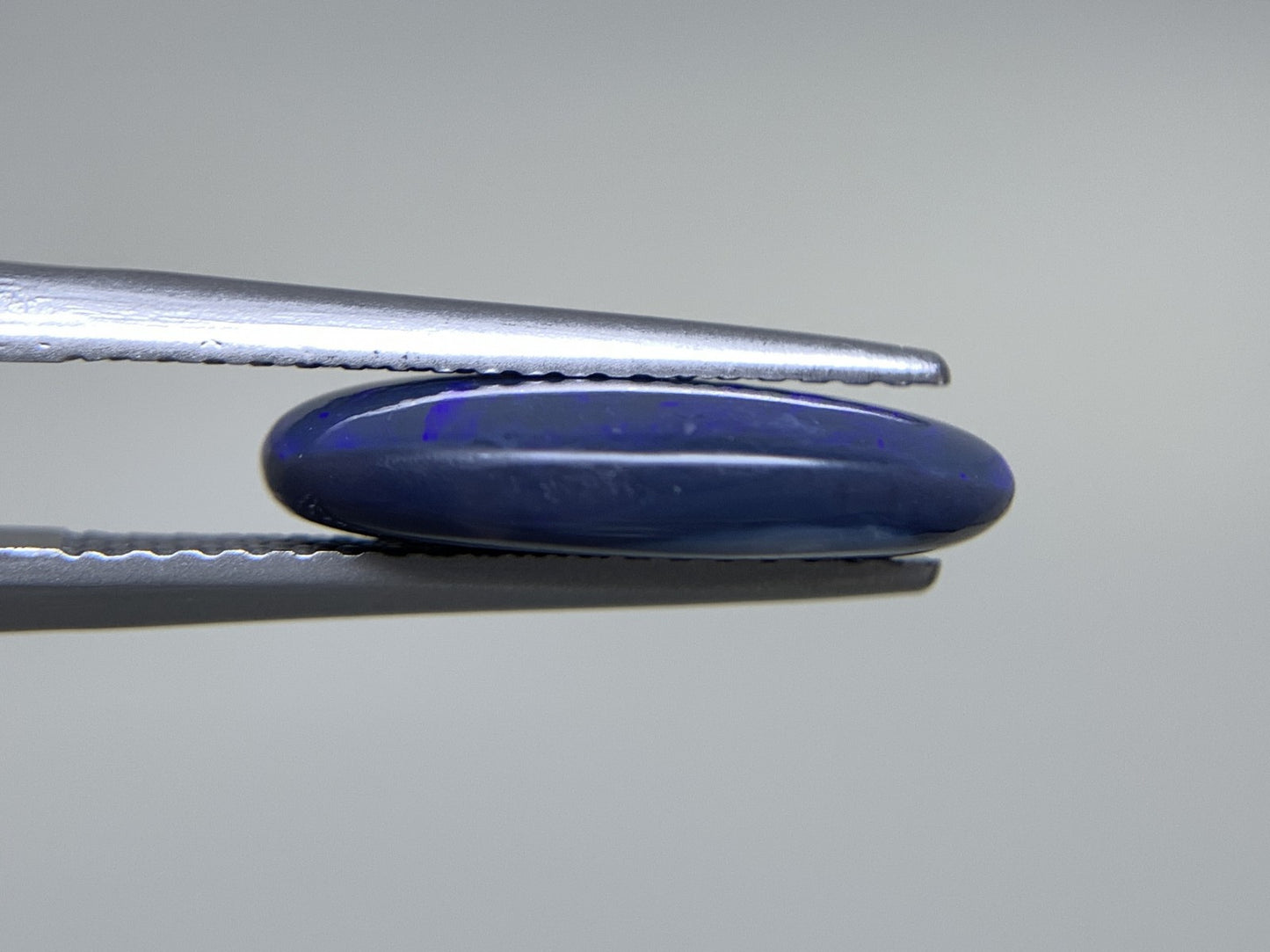 ブラックオパール 2.680ct 中央宝石ソーティング付き 14.5㎜×8.3㎜×3.3㎜ 天然 ルース（ 裸石 ） 4768Y