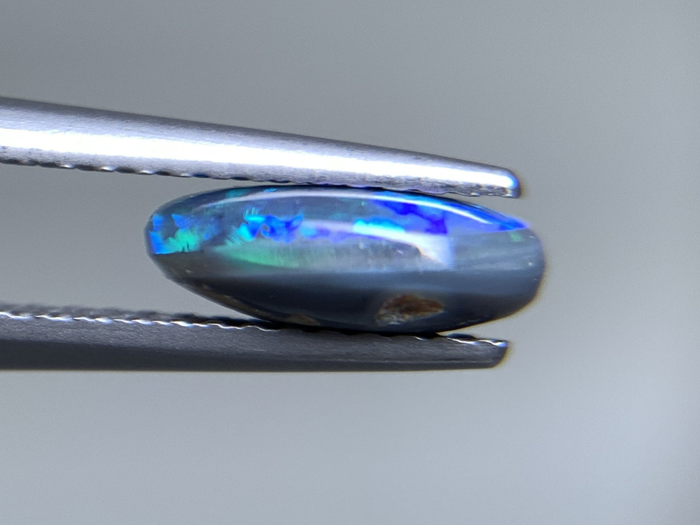 ブラックオパール  天然  1.111ct  中央宝石ソーティング付き  9.0㎜×6.1㎜×3.2㎜  ルース（ 裸石 ） 5721Y