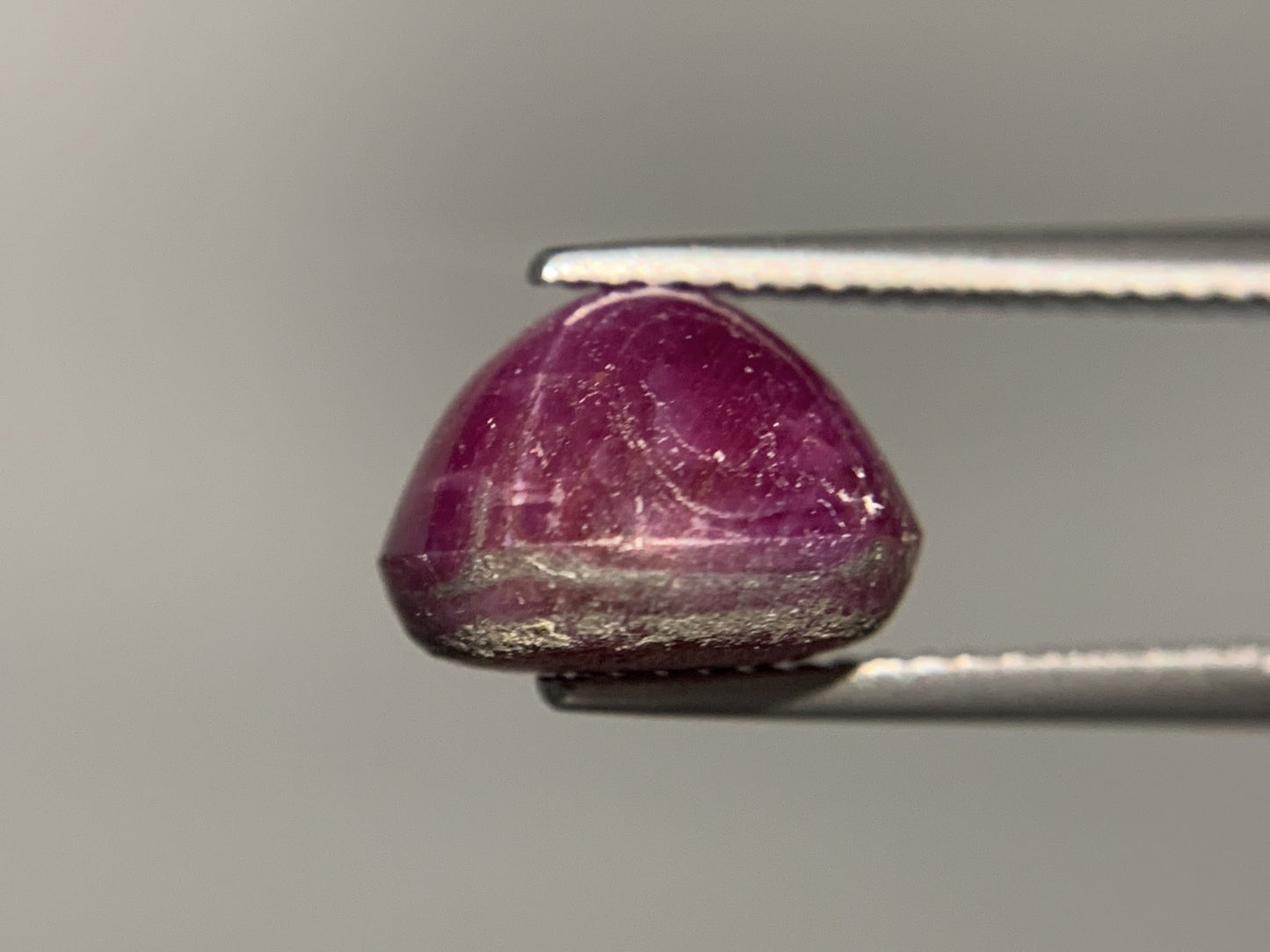 スタールビー 天然 6.536ct 宝石ソーティング付き 10.2㎜×9.2㎜×7.1㎜ ルース（ 裸石 ） 7558Y