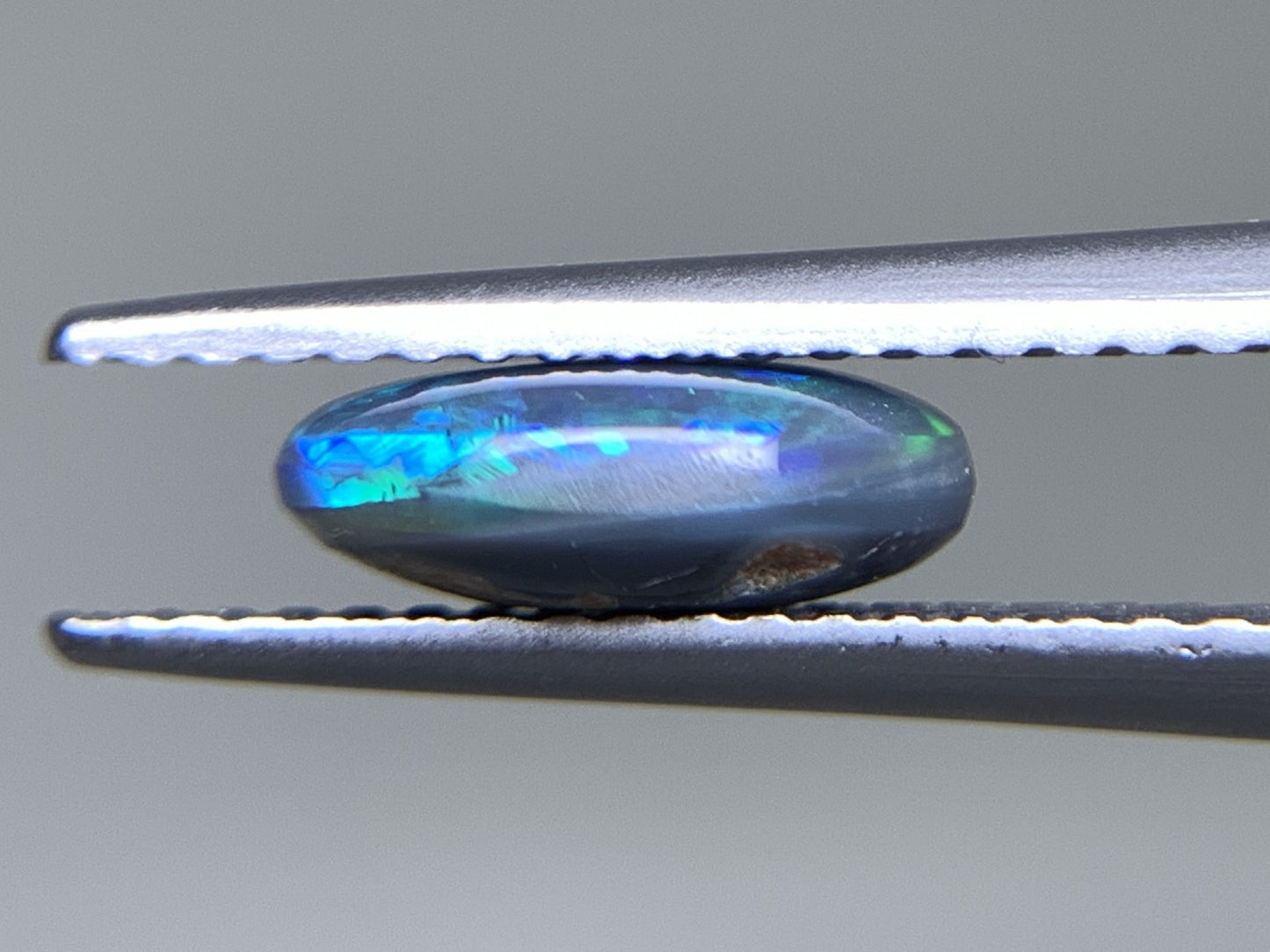ブラックオパール  天然  1.111ct  中央宝石ソーティング付き  9.0㎜×6.1㎜×3.2㎜  ルース（ 裸石 ） 5721Y