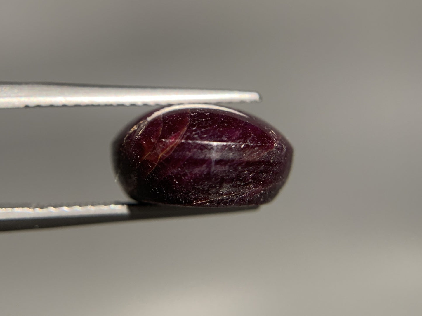 スタールビー 天然 20.292ct 宝石ソーティング付き 16.6㎜×13.7㎜×7.3㎜ ルース（ 裸石 ） 7505Y
