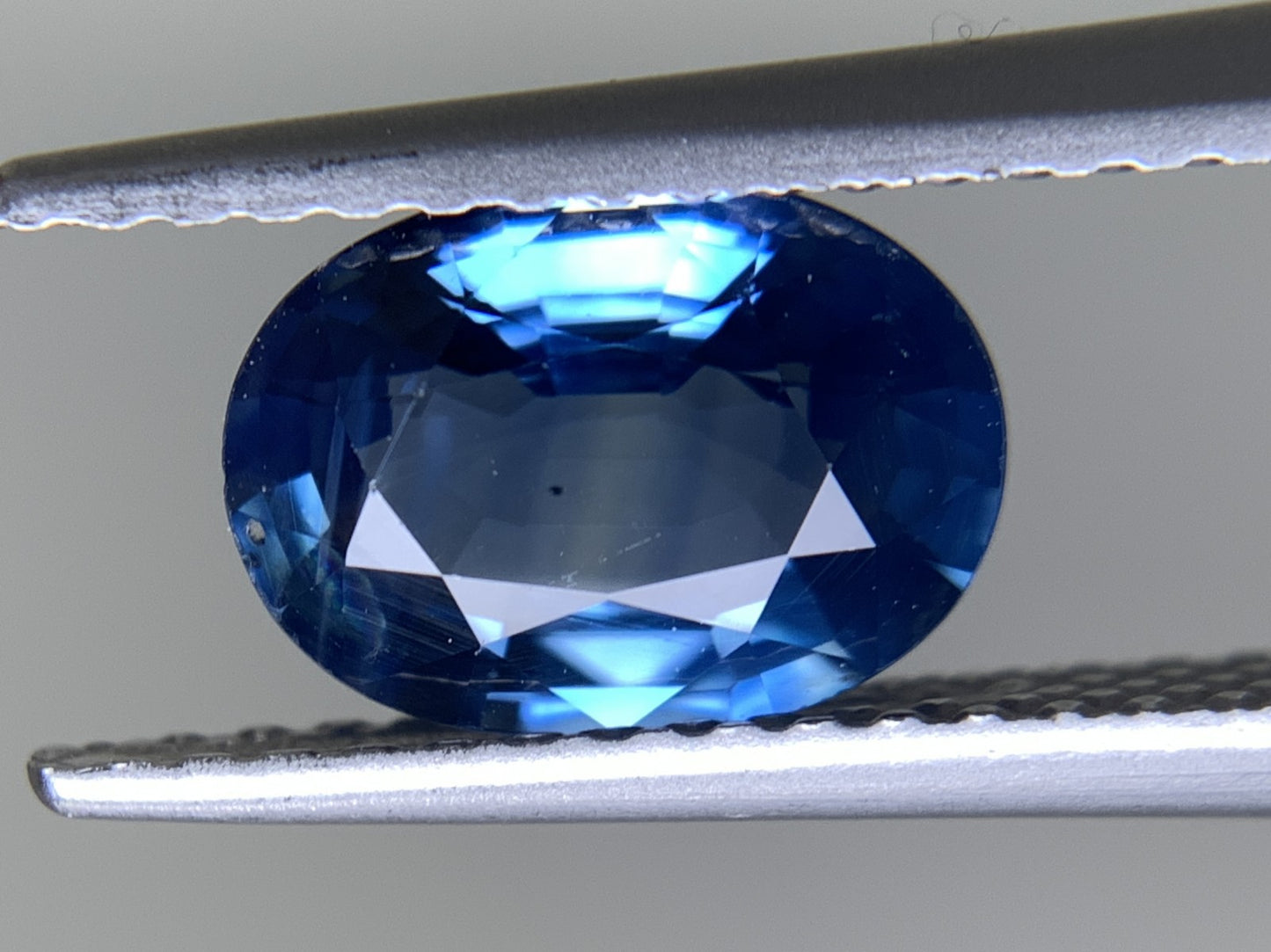 サファイア 天然 1.480ct 中央宝石ソーティング付き 8.30㎜×6.02㎜×3.36㎜ ルース（ 裸石 ） 5464Y