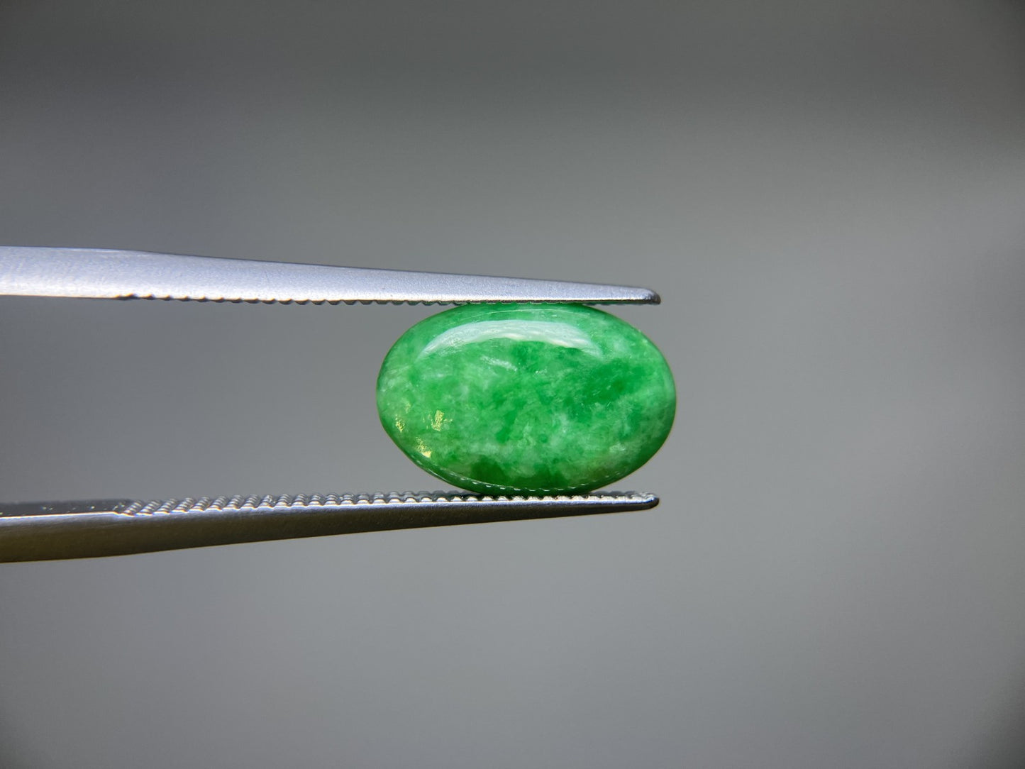 翡翠（ひすい） 3.108ct 宝石ソーティング付き 12.1㎜×8.1㎜×3.2㎜ ルース（ 裸石 ） 4010S