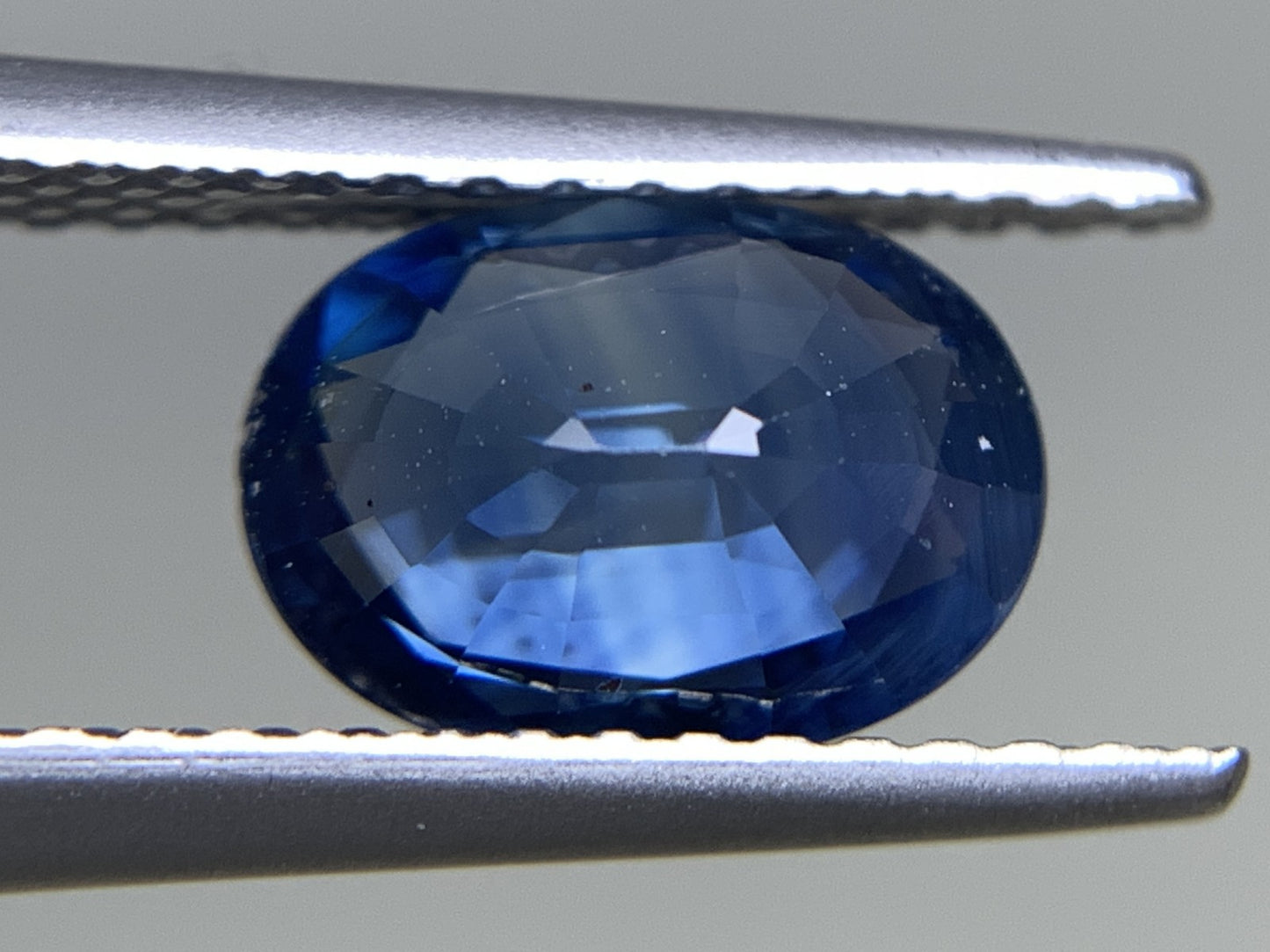 サファイア 天然 1.480ct 中央宝石ソーティング付き 8.30㎜×6.02㎜×3.36㎜ ルース（ 裸石 ） 5464Y