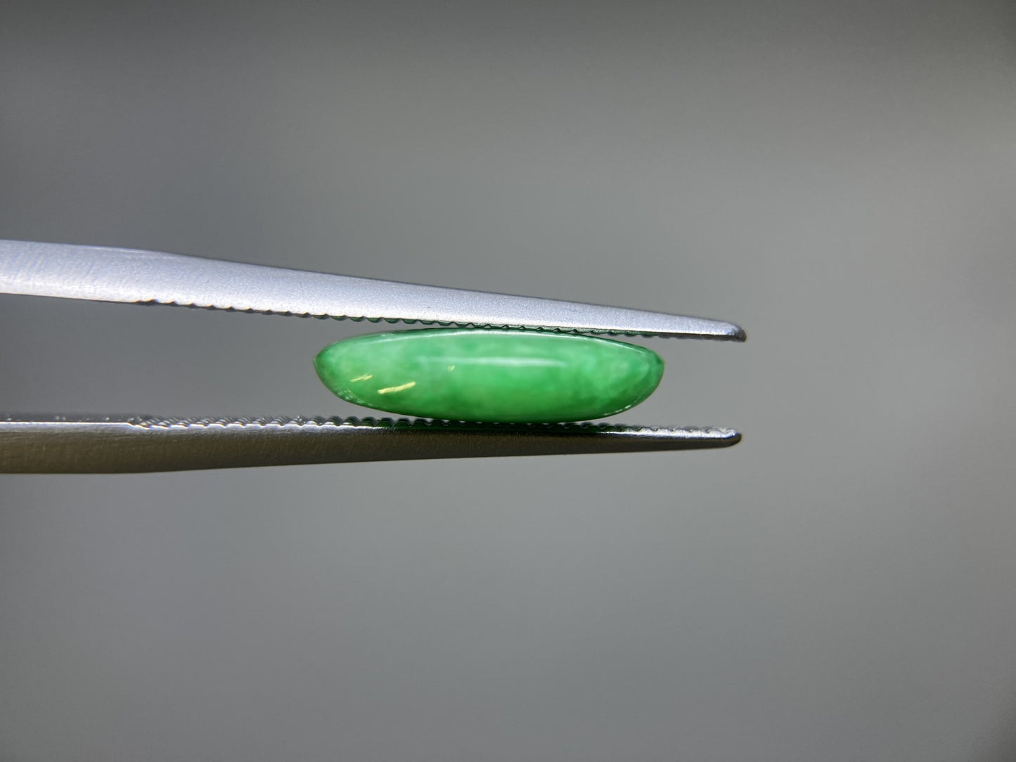 翡翠（ひすい） 3.108ct 宝石ソーティング付き 12.1㎜×8.1㎜×3.2㎜ ルース（ 裸石 ） 4010S
