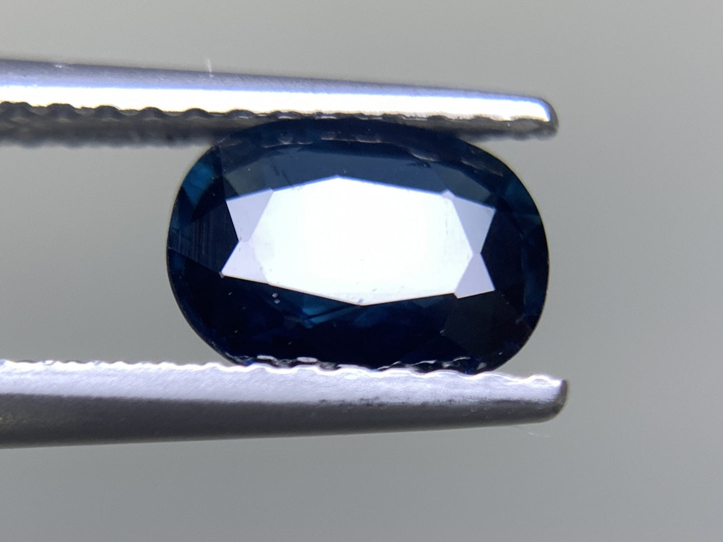 サファイア 1.200ct 宝石ソーティング付き  7.2㎜×5.5㎜×2.9㎜   ルース（ 裸石 ） 2340Y