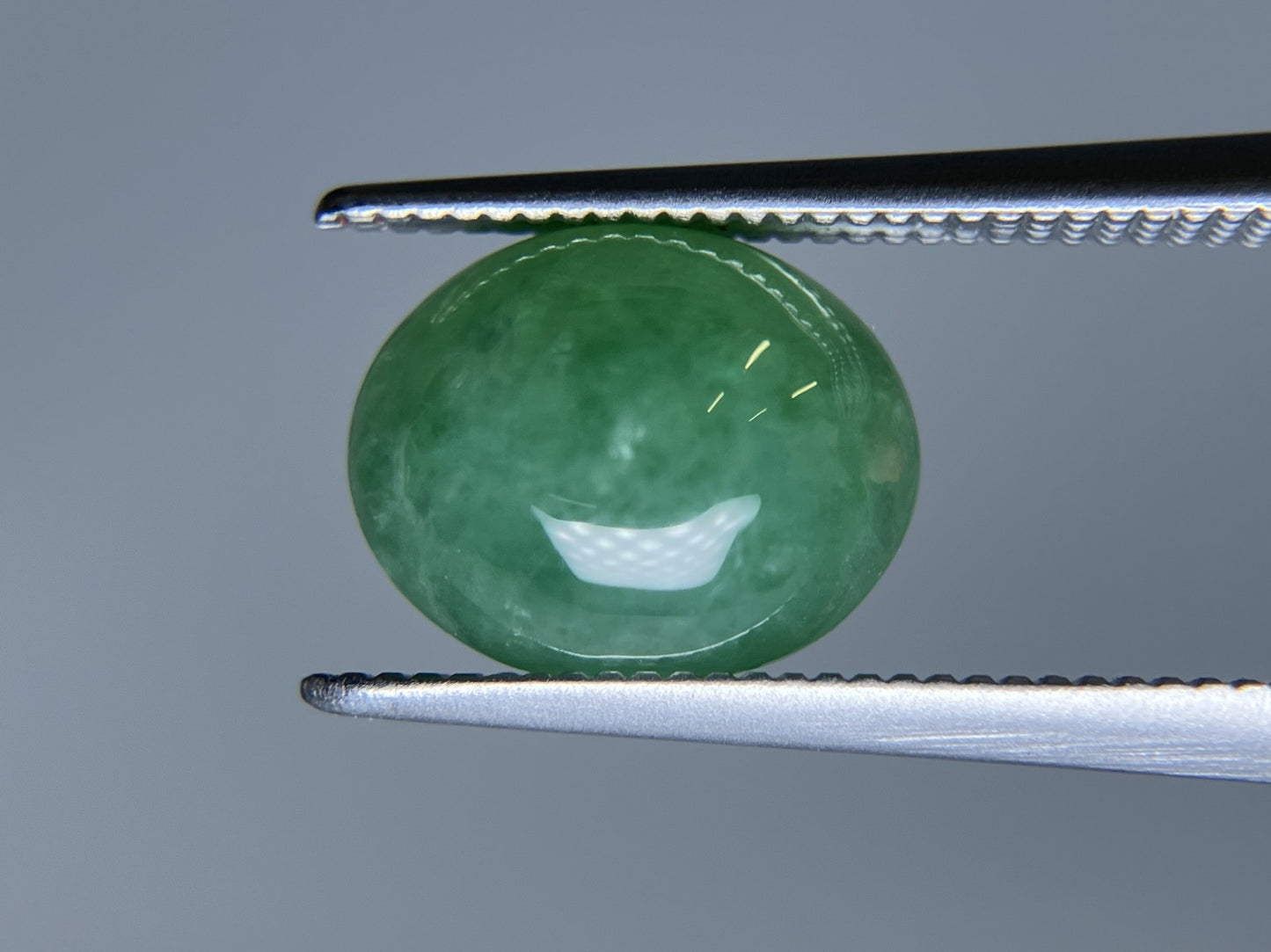 翡翠　 3.051ct 宝石ソーティング付き 9.8㎜×7.8㎜×4.4㎜ ルース（ 裸石 ） 4012S