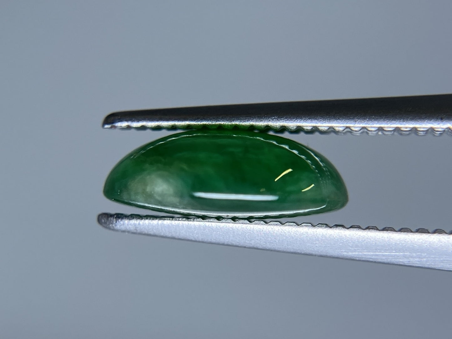 翡翠 2.243ct 宝石ソーティング付き 9.5㎜×7.5㎜×3.3㎜ ルース（ 裸石 ） 4008S